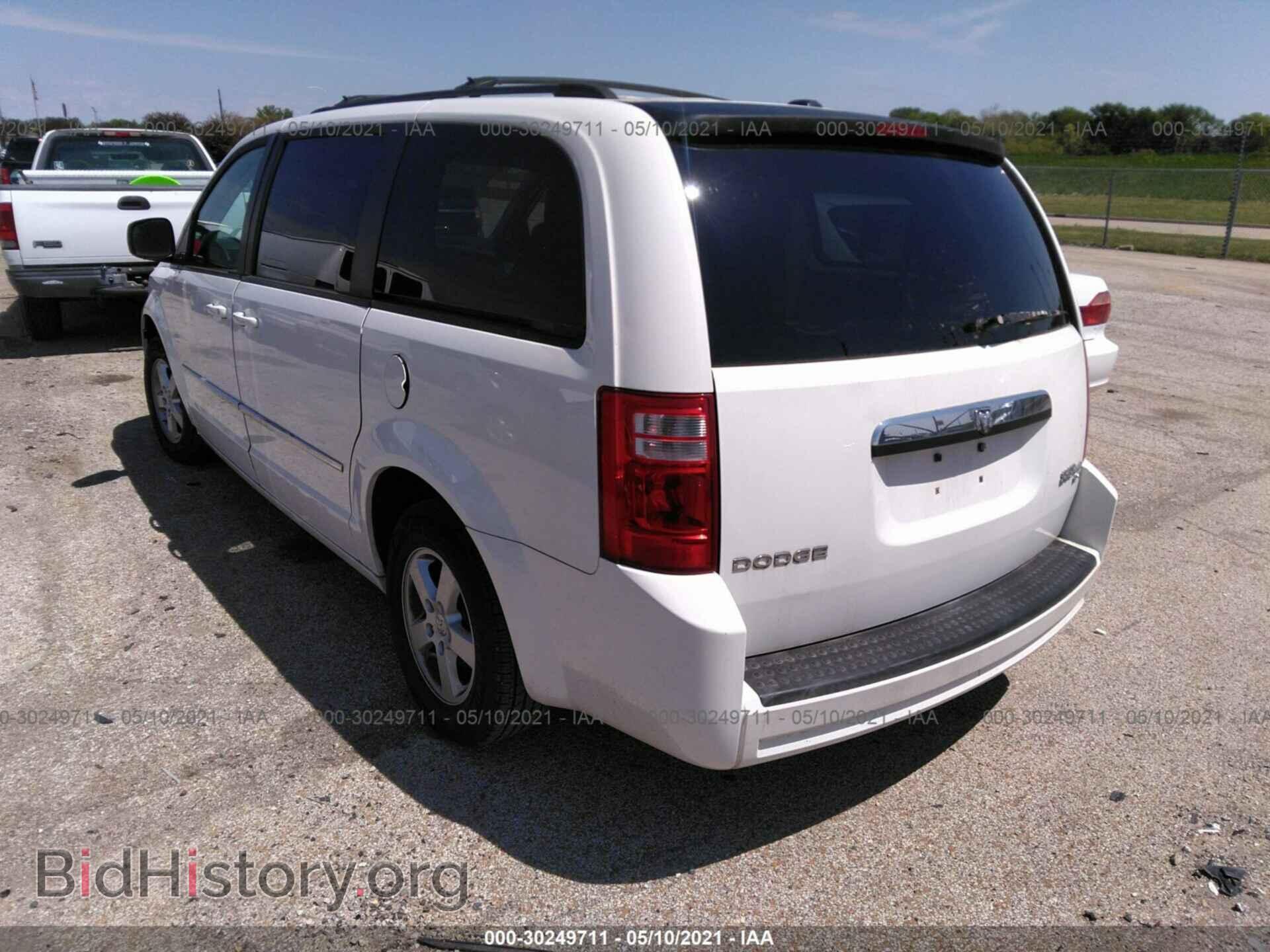 2010 DODGE GRAND CARAVAN - VIN: 2D4RN5D11AR323637 - Фото 3