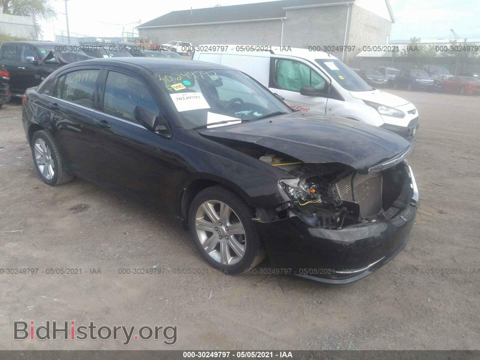 Фотография 1C3CCBAB1DN704723 - CHRYSLER 200 2013