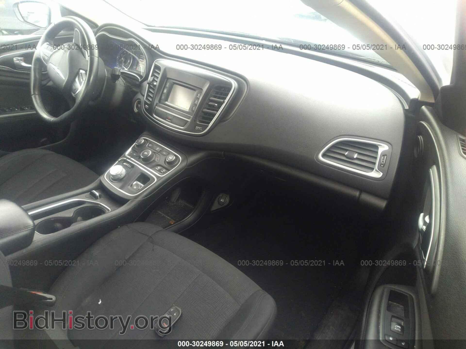 2016 CHRYSLER 200 - VIN: 1C3CCCAB5GN164982 - Фото 5