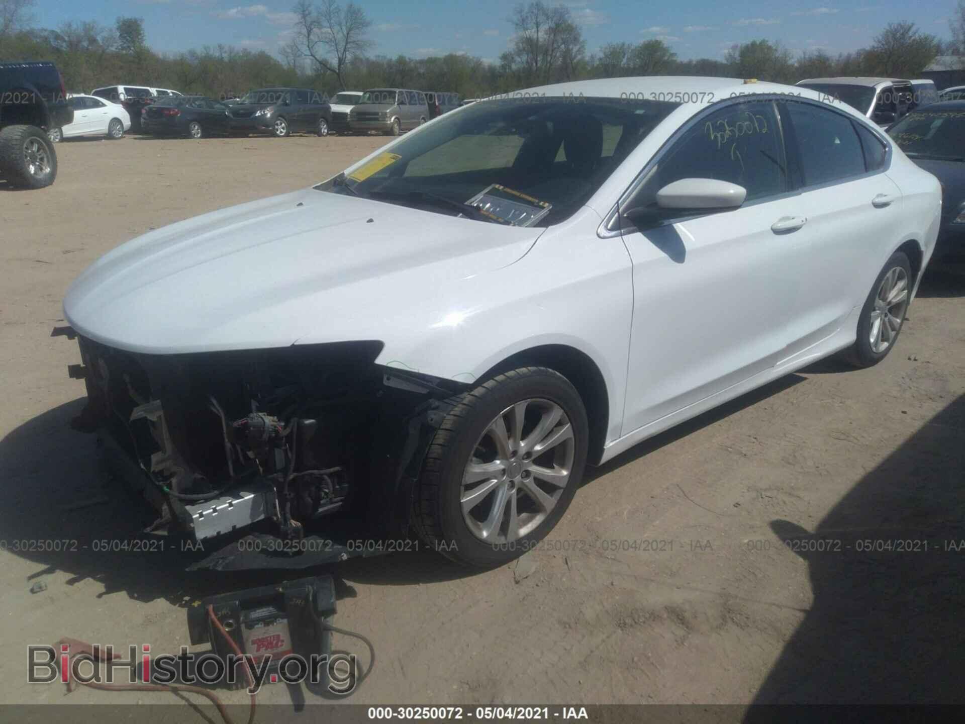 2015 CHRYSLER 200 - VIN: 1C3CCCAB8FN589028 - Фото 2
