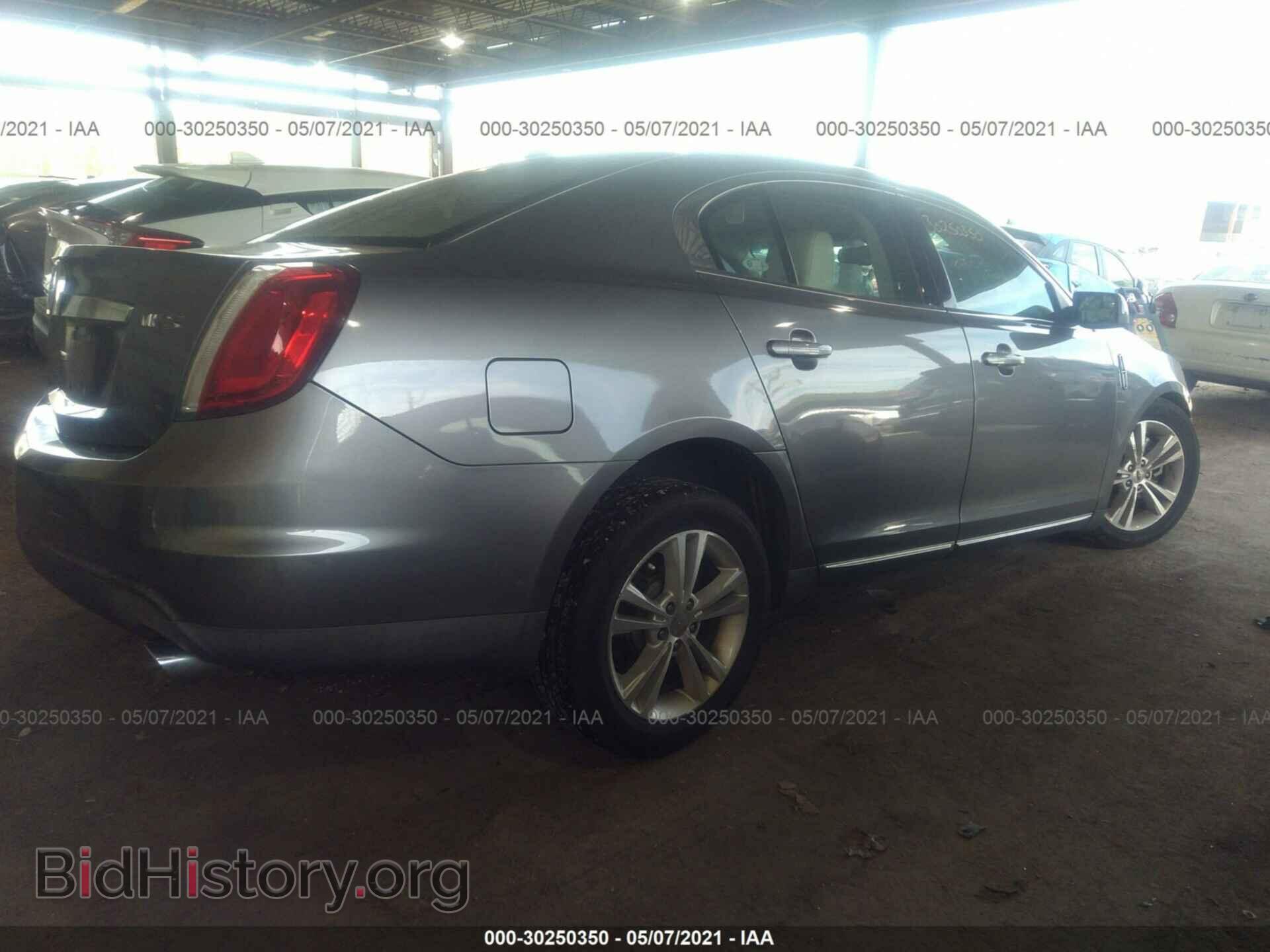 2011 LINCOLN MKS - VIN: 1LNHL9DR6BG602737 - Фото 4