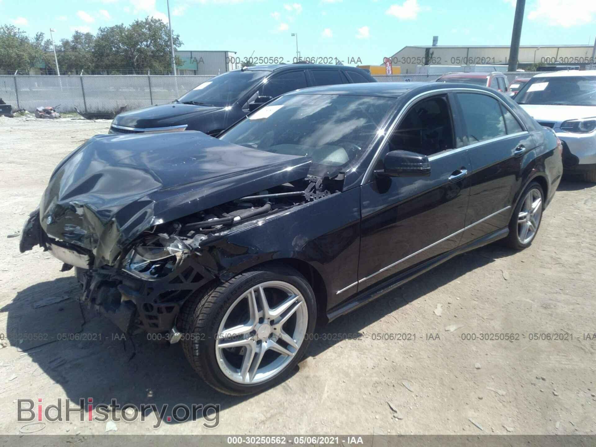 2013 MERCEDES-BENZ E-CLASS - VIN: WDDHF5KB3DA668393 - Фото 2