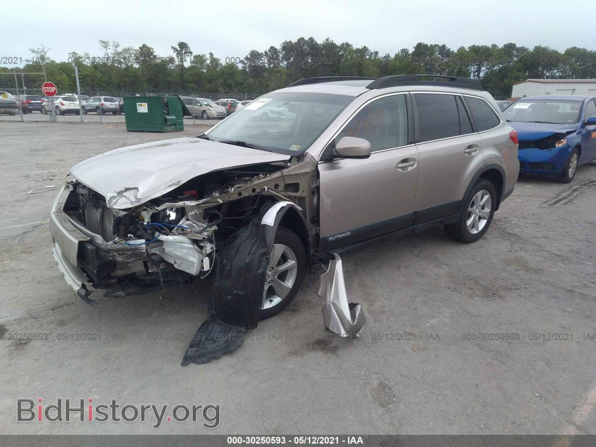 2014 SUBARU OUTBACK - VIN: 4S4BRCLC0E3327036 - Фото 2