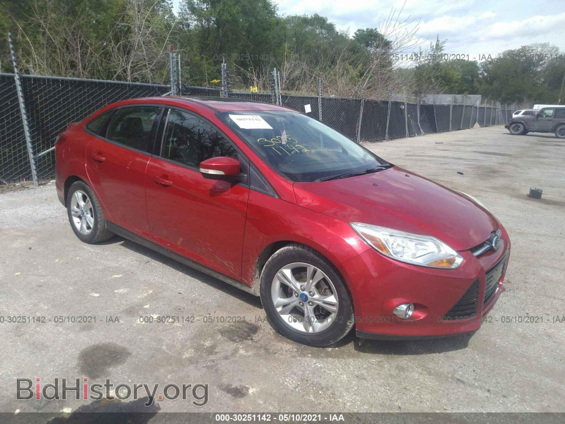 Photo 1FAHP3F22CL284605 - FORD FOCUS 2012