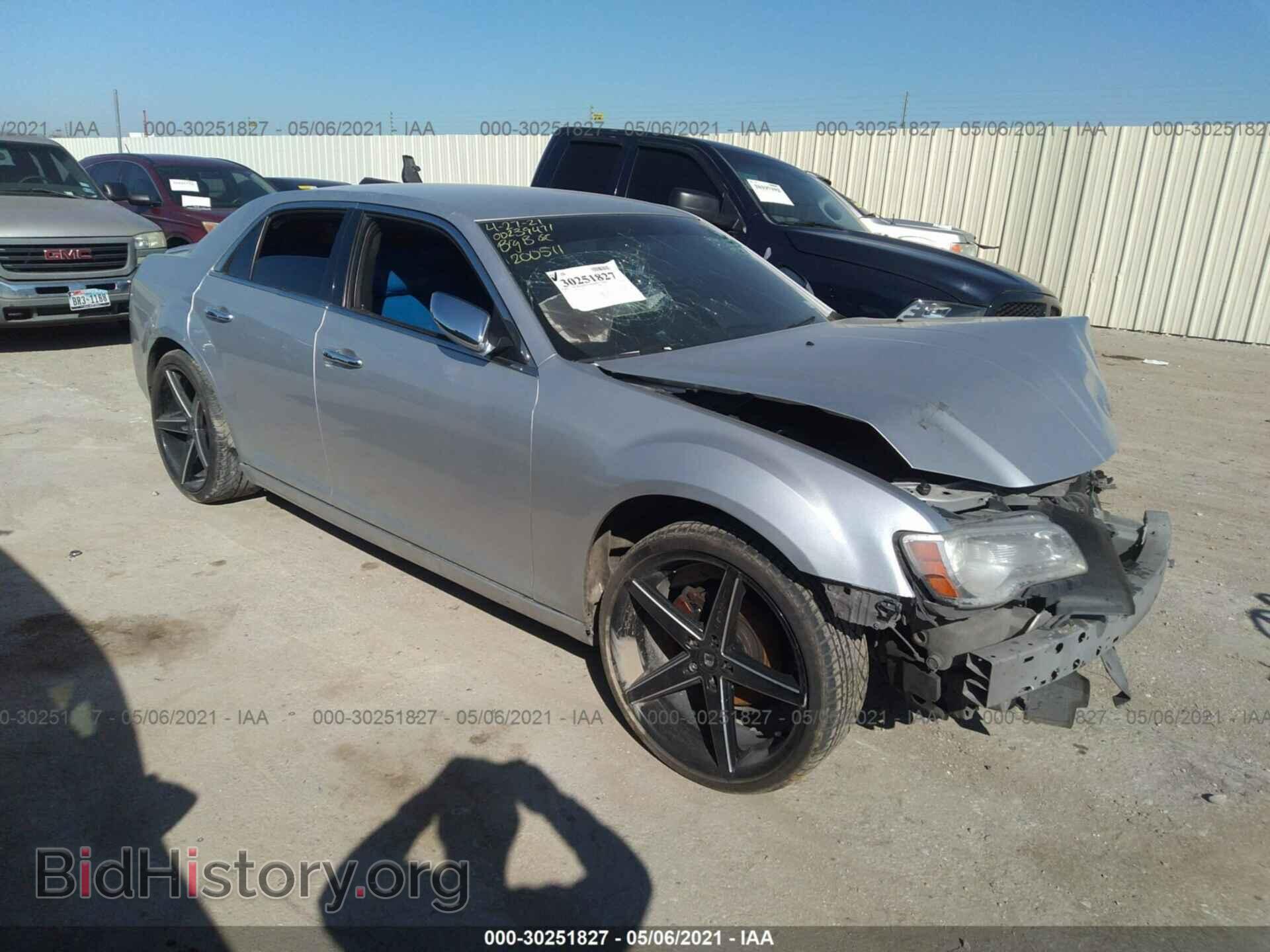Фотография 2C3CCACG5CH200511 - CHRYSLER 300 2012