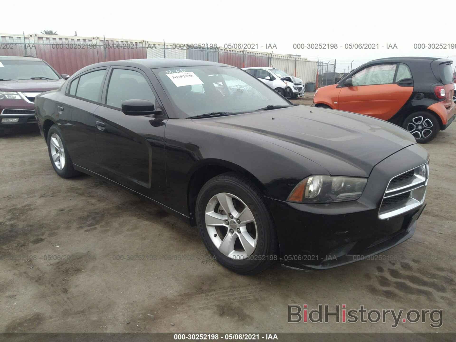 Photo 2C3CDXBGXDH705897 - DODGE CHARGER 2013