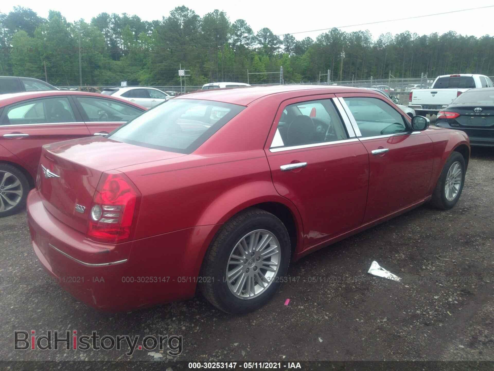2010 CHRYSLER 300 - VIN: 2C3CA4CD7AH123280 - Фото 4