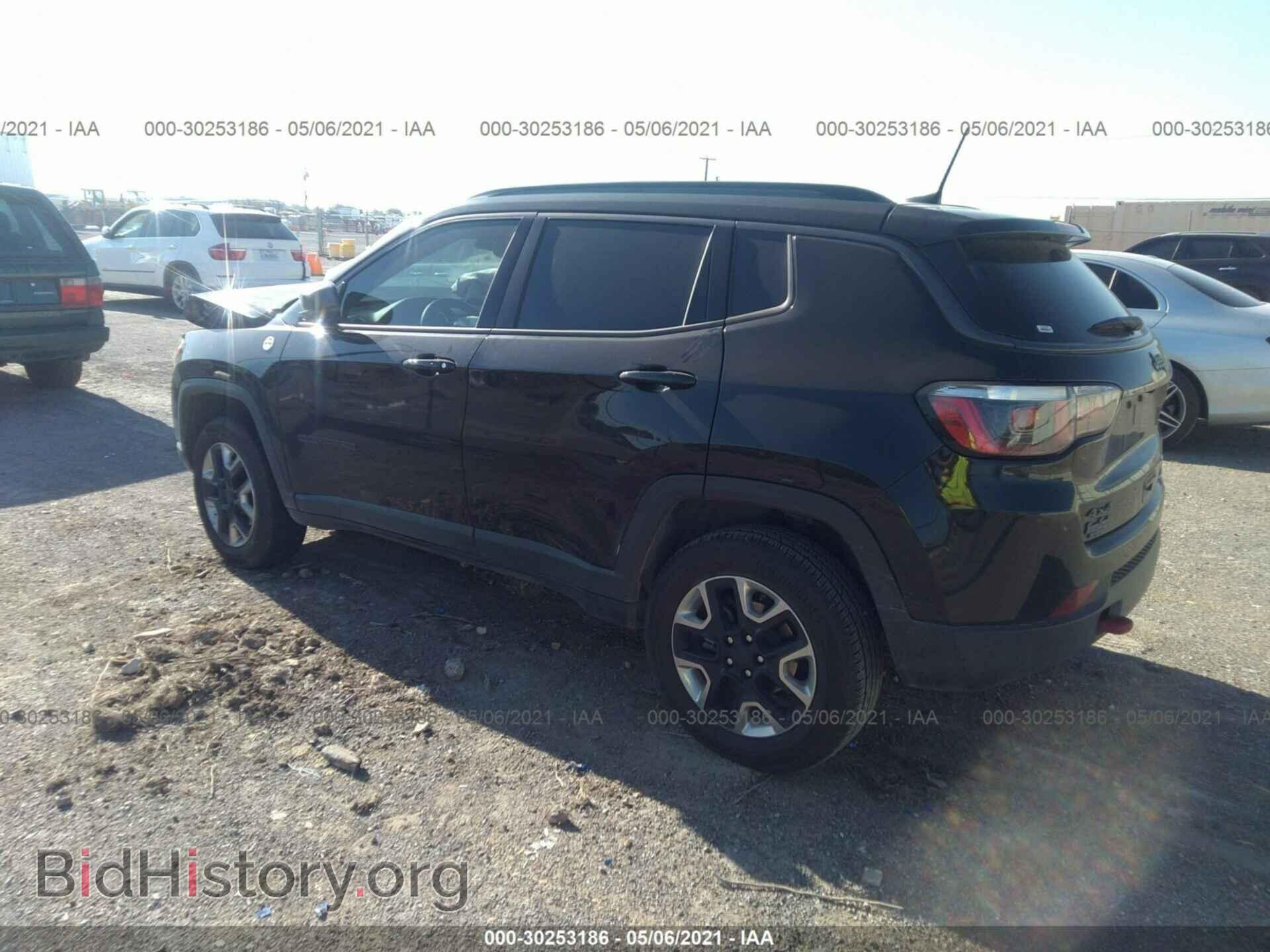 2018 JEEP COMPASS - VIN: 3C4NJDDB2JT191690 - Фото 3