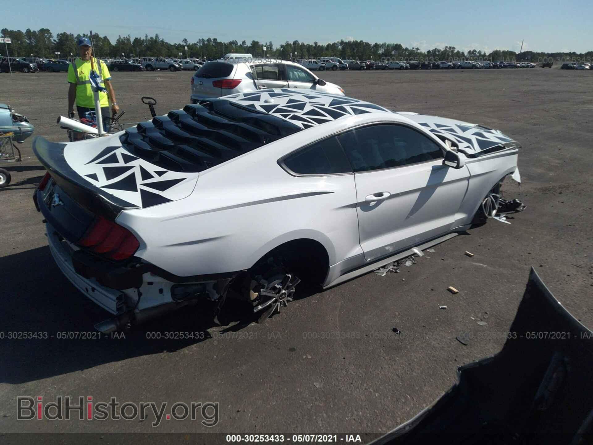 2019 FORD MUSTANG - VIN: 1FA6P8TH9K5111471 - Фото 4