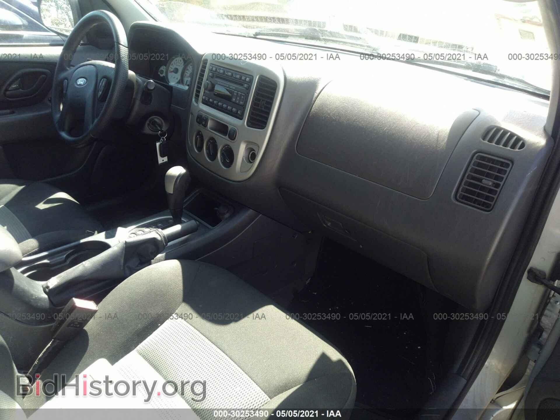 2007 FORD ESCAPE - VIN: 1FMCU03147KC02730 - Фото 5