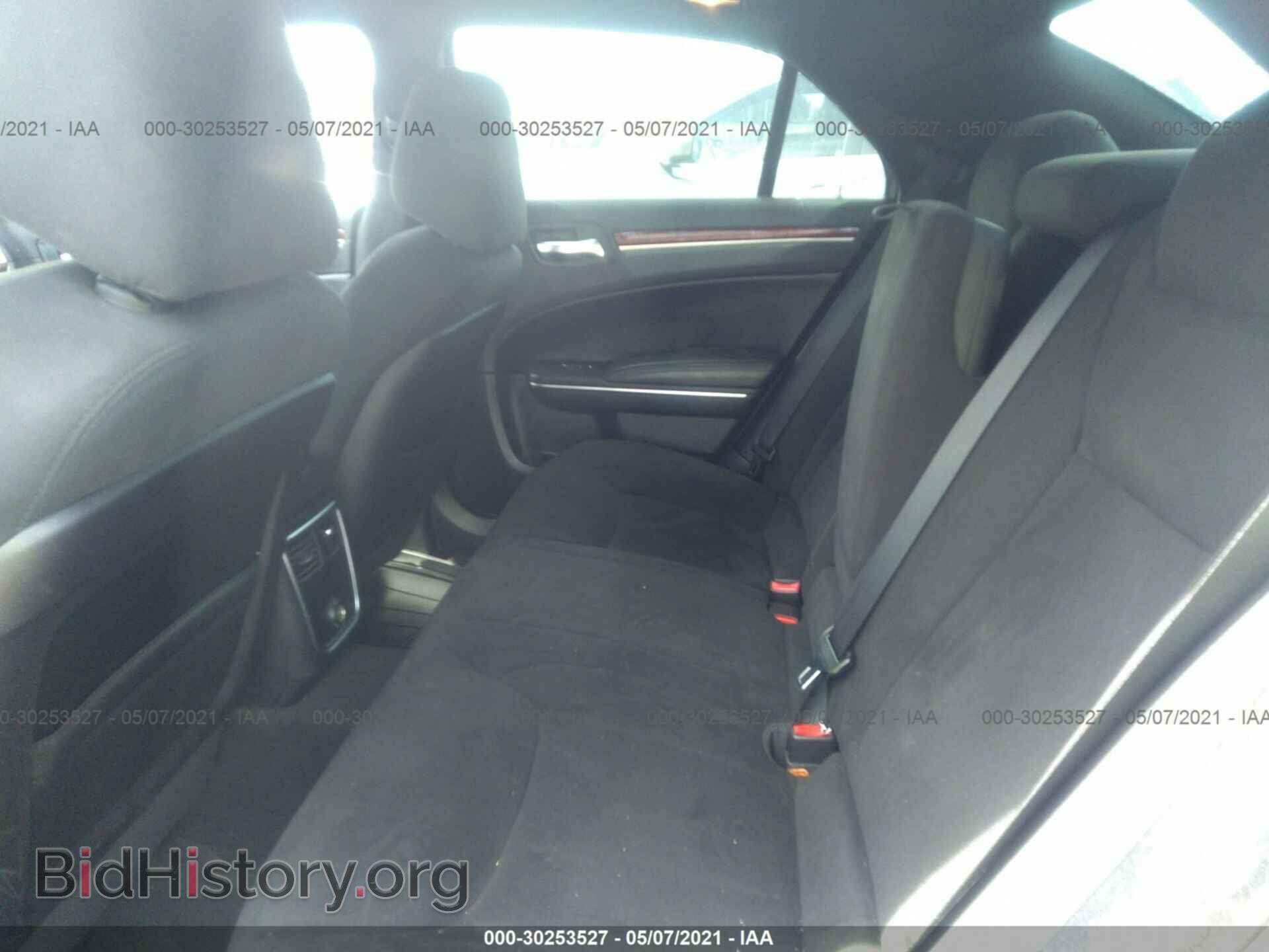 2012 CHRYSLER 300 - VIN: 2C3CCAAG7CH105127 - Фото 8