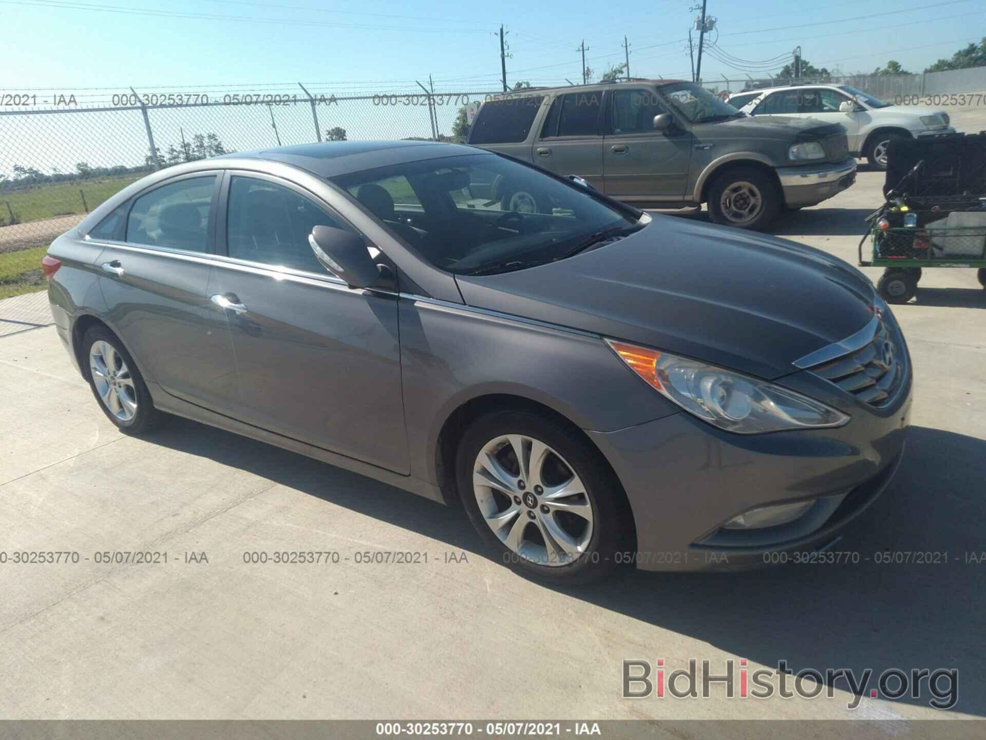 Photo 5NPEC4AC6BH031935 - HYUNDAI SONATA 2011