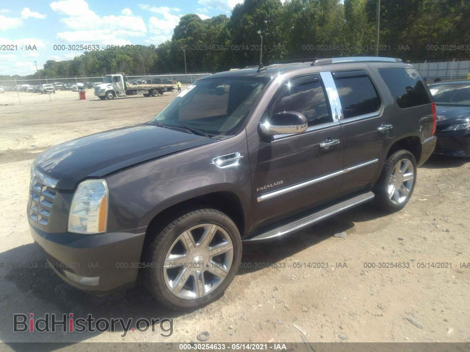 2011 CADILLAC ESCALADE - VIN: 1GYS4BEF8BR223448 - Фото 2
