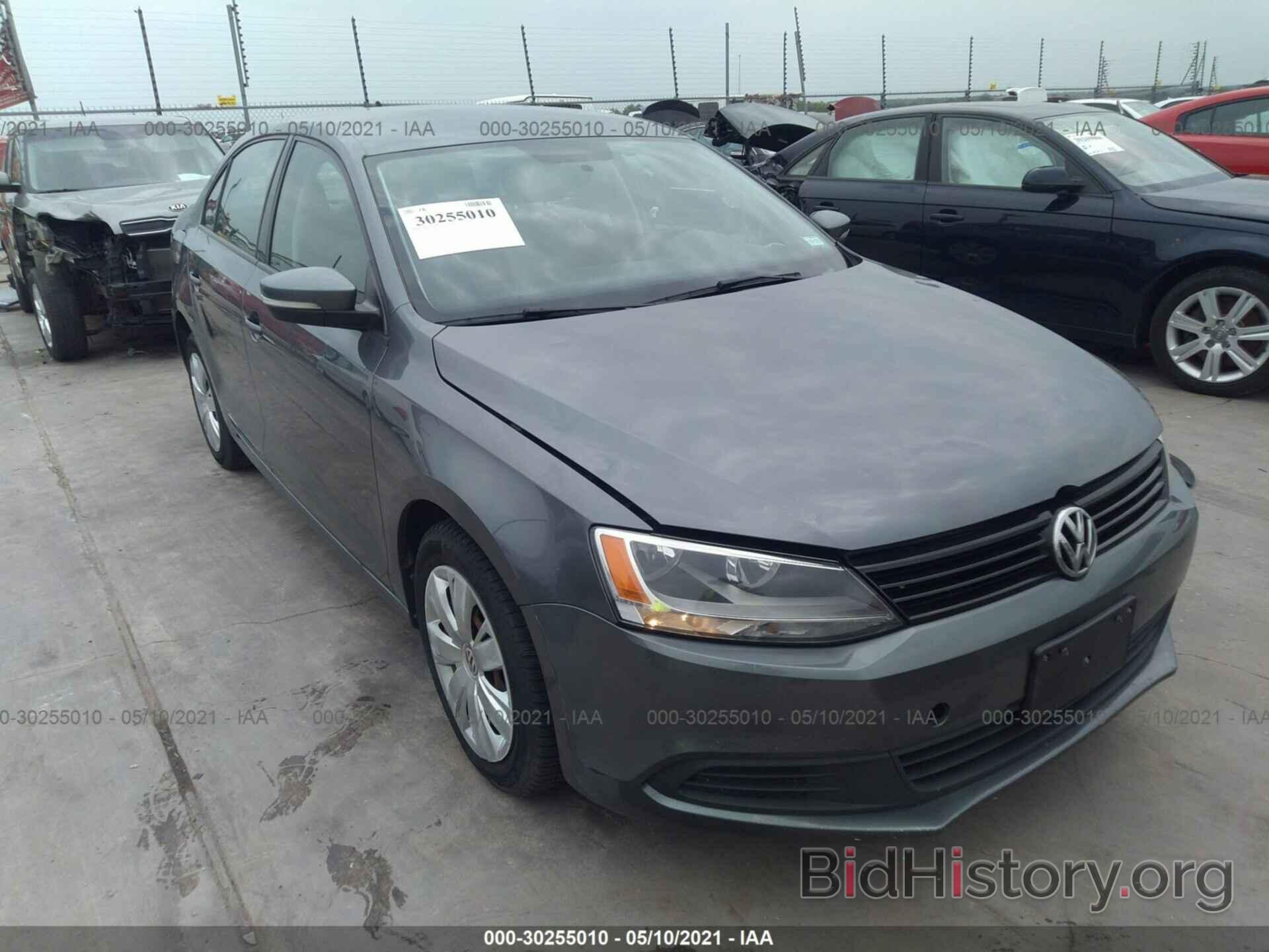 Photo 3VWD17AJ3EM359620 - VOLKSWAGEN JETTA SEDAN 2014