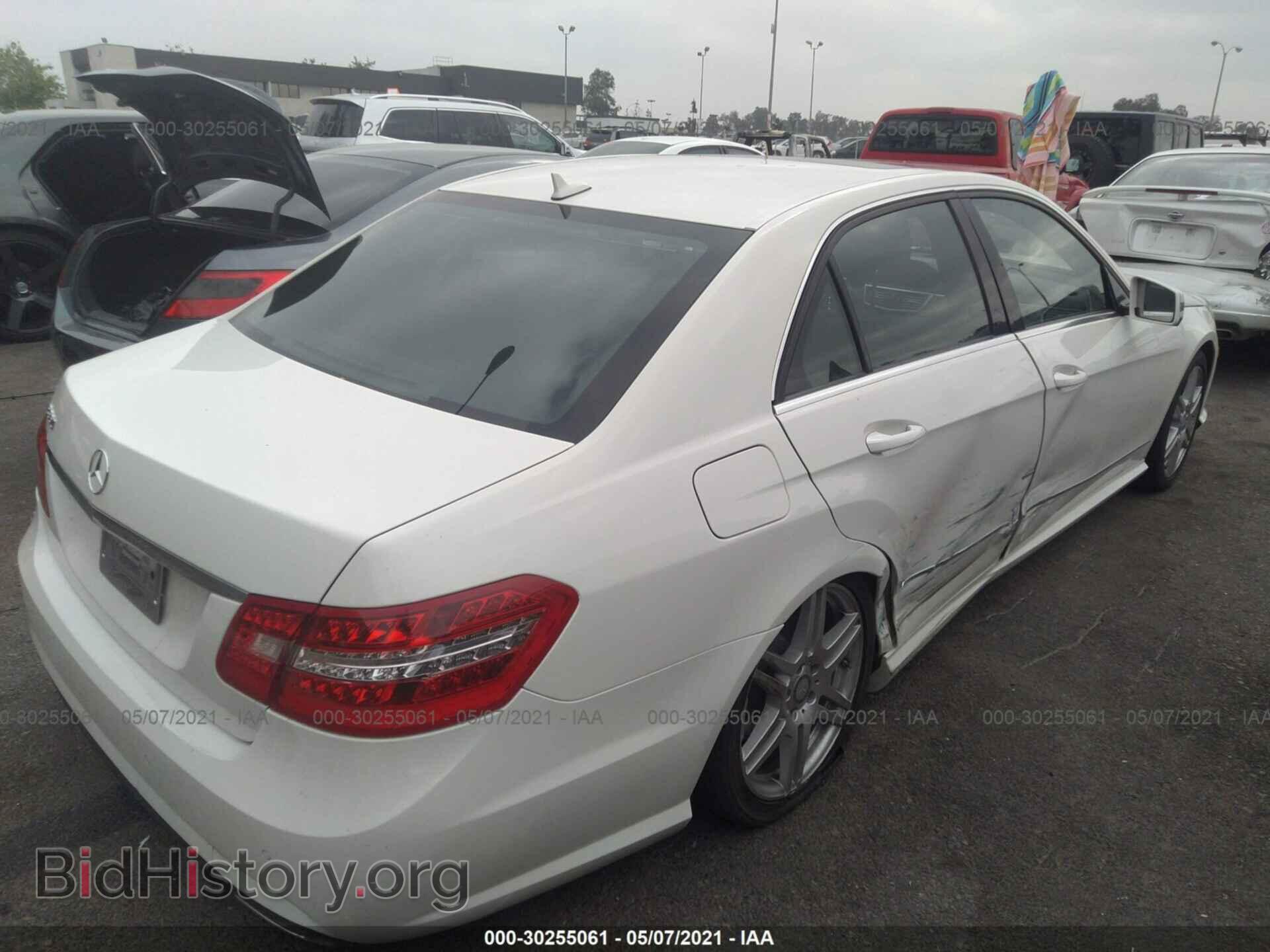 2010 MERCEDES-BENZ E-CLASS - VIN: WDDHF7CB8AA045437 - Фото 4