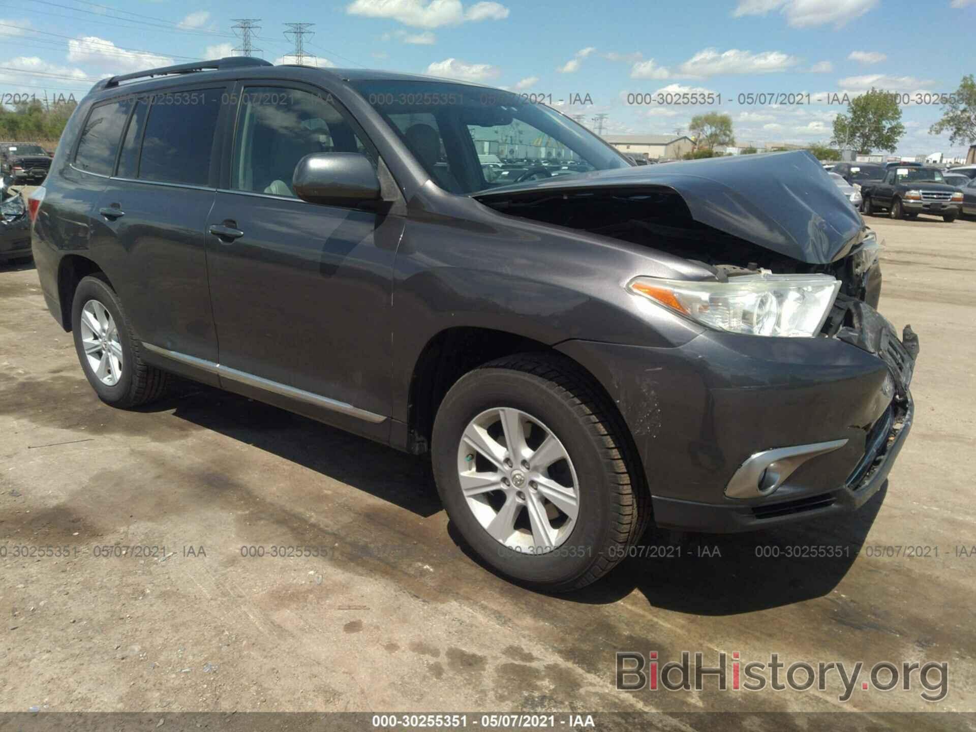 Photo 5TDBK3EH8DS206916 - TOYOTA HIGHLANDER 2013