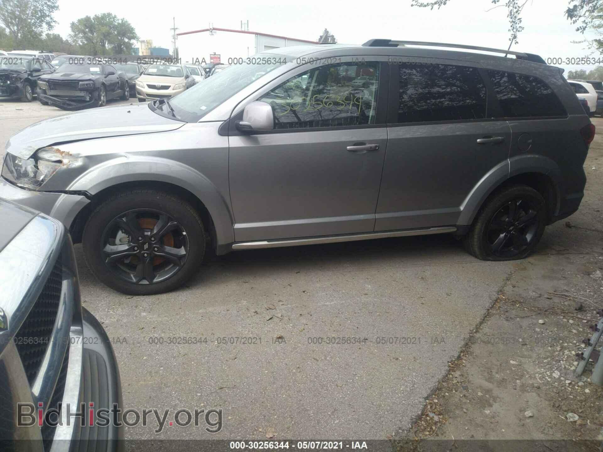 2020 DODGE JOURNEY - VIN: 3C4PDCGB6LT271177 - Фото 3
