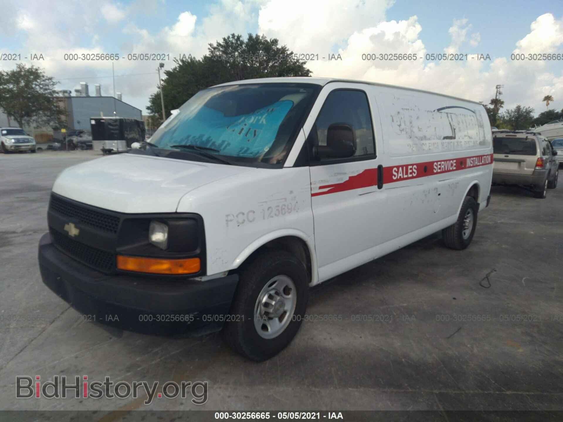 2012 CHEVROLET EXPRESS CARGO VAN - VIN: 1GCWGGCA3C1169267 - Фото 2