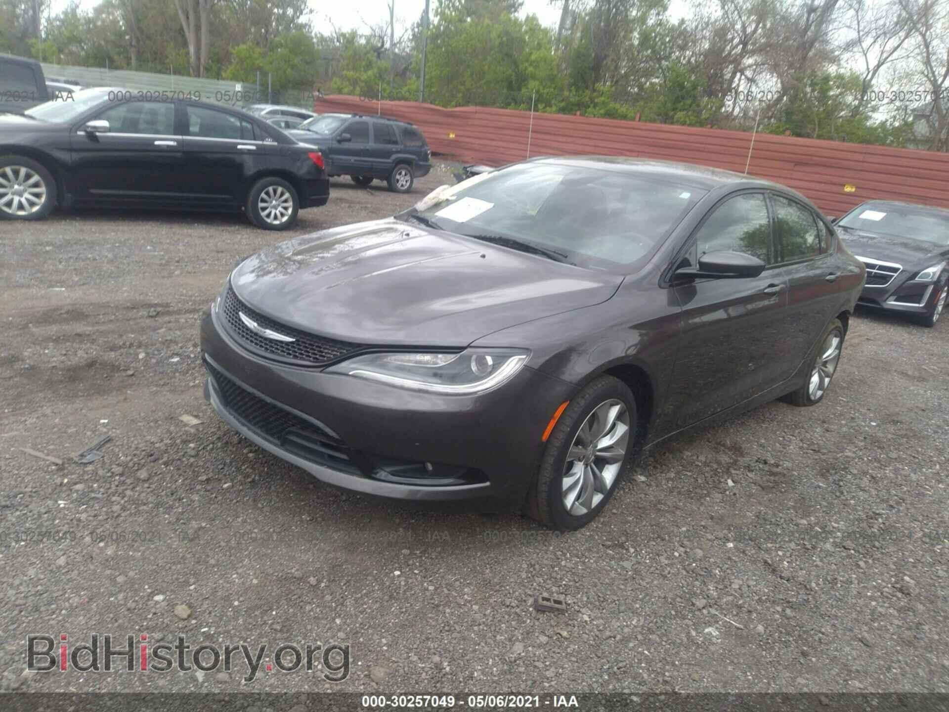 2015 CHRYSLER 200 - VIN: 1C3CCCBB1FN752424 - Фото 2