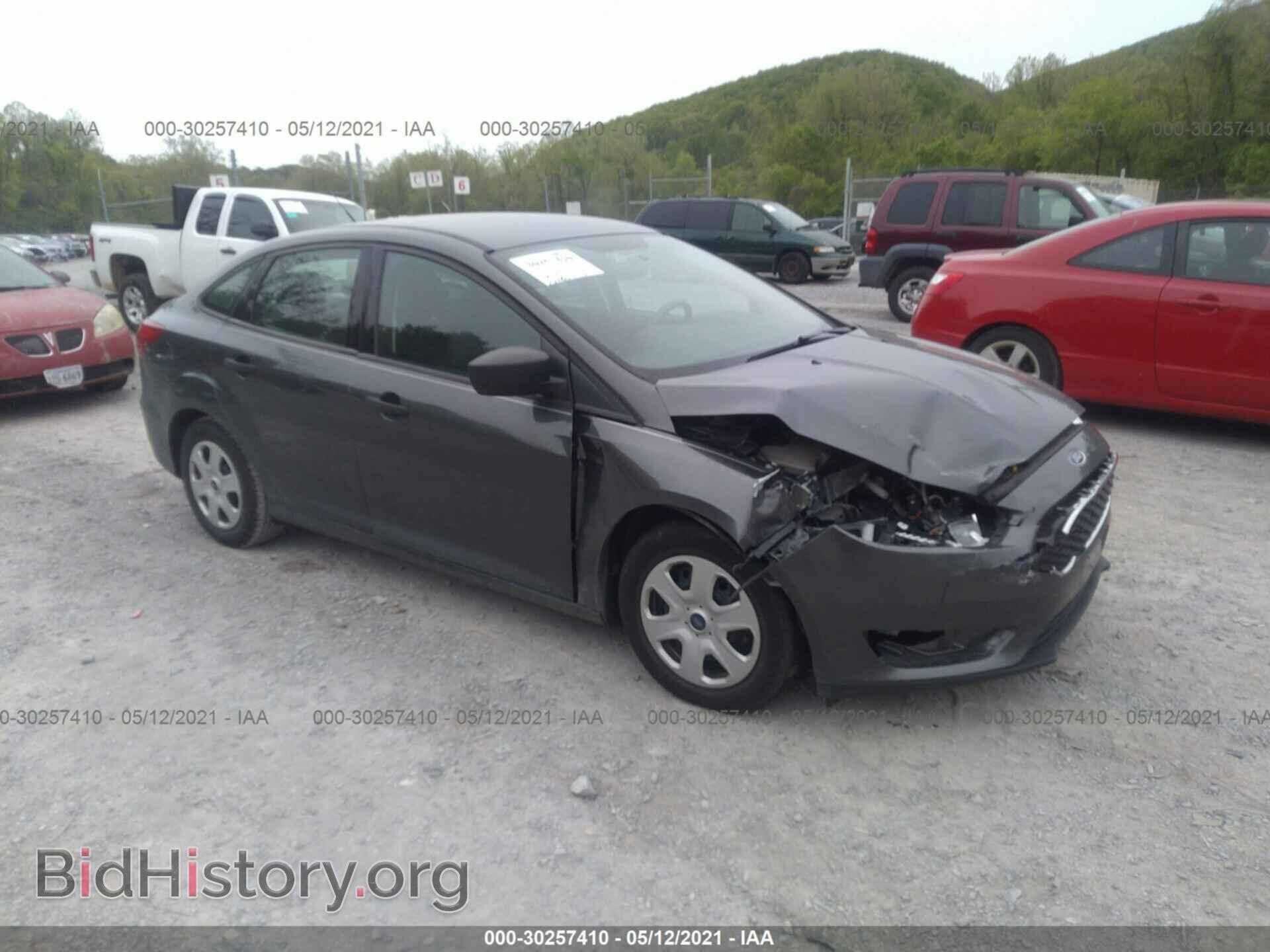 Фотография 1FADP3E2XHL327661 - FORD FOCUS 2017