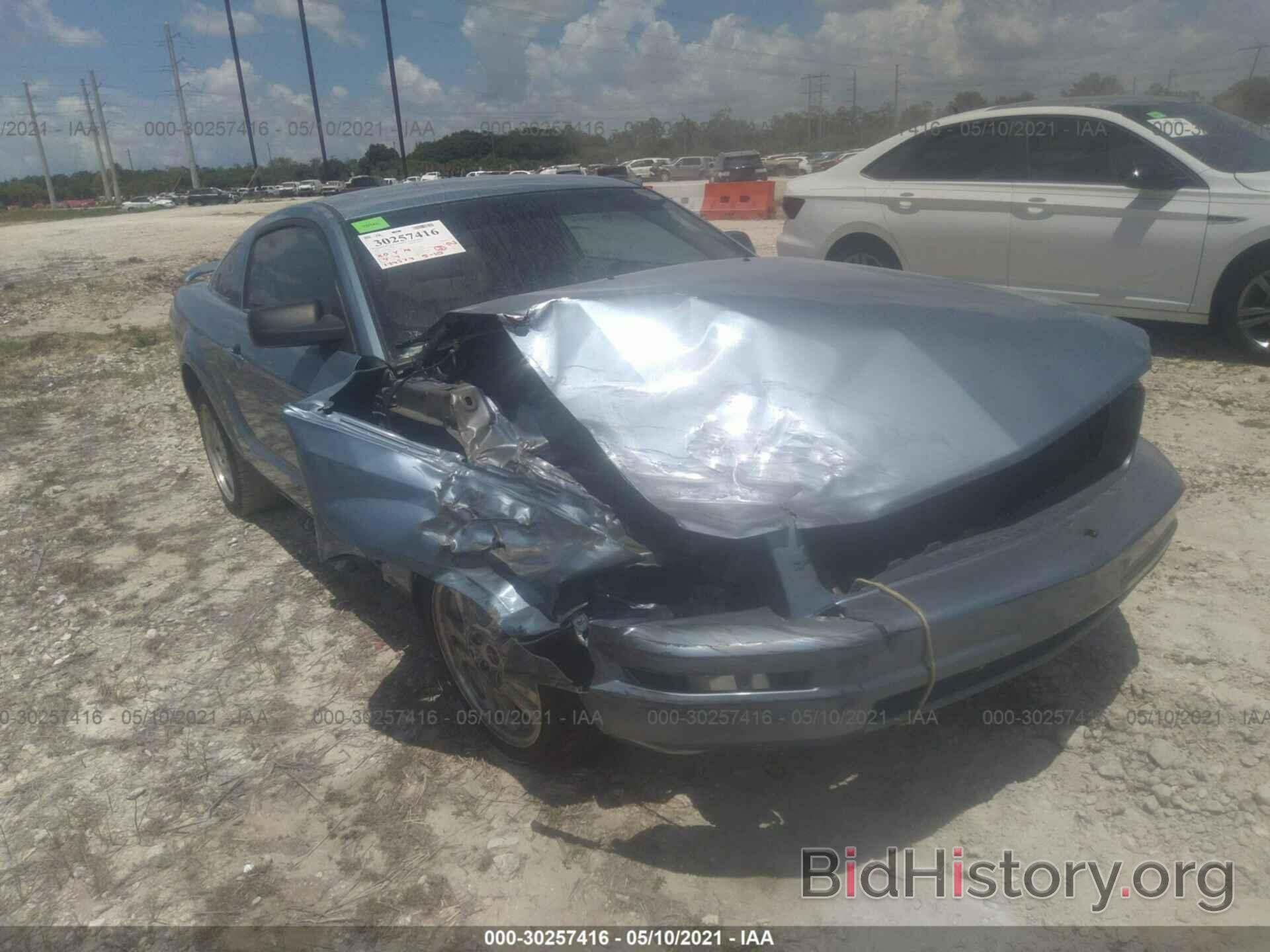 Photo 1ZVFT80N775367211 - FORD MUSTANG 2007