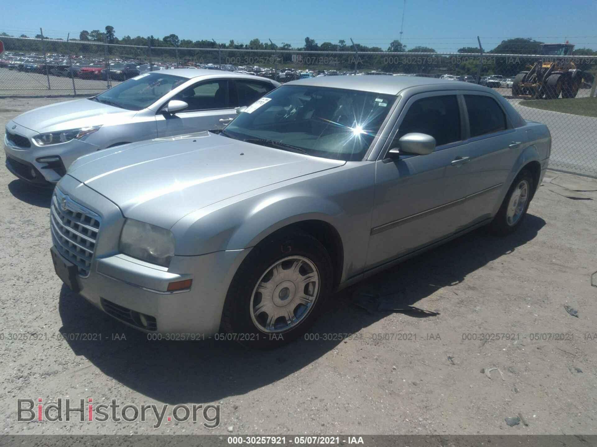 2006 CHRYSLER 300 - VIN: 2C3LA53G06H201227 - Фото 2