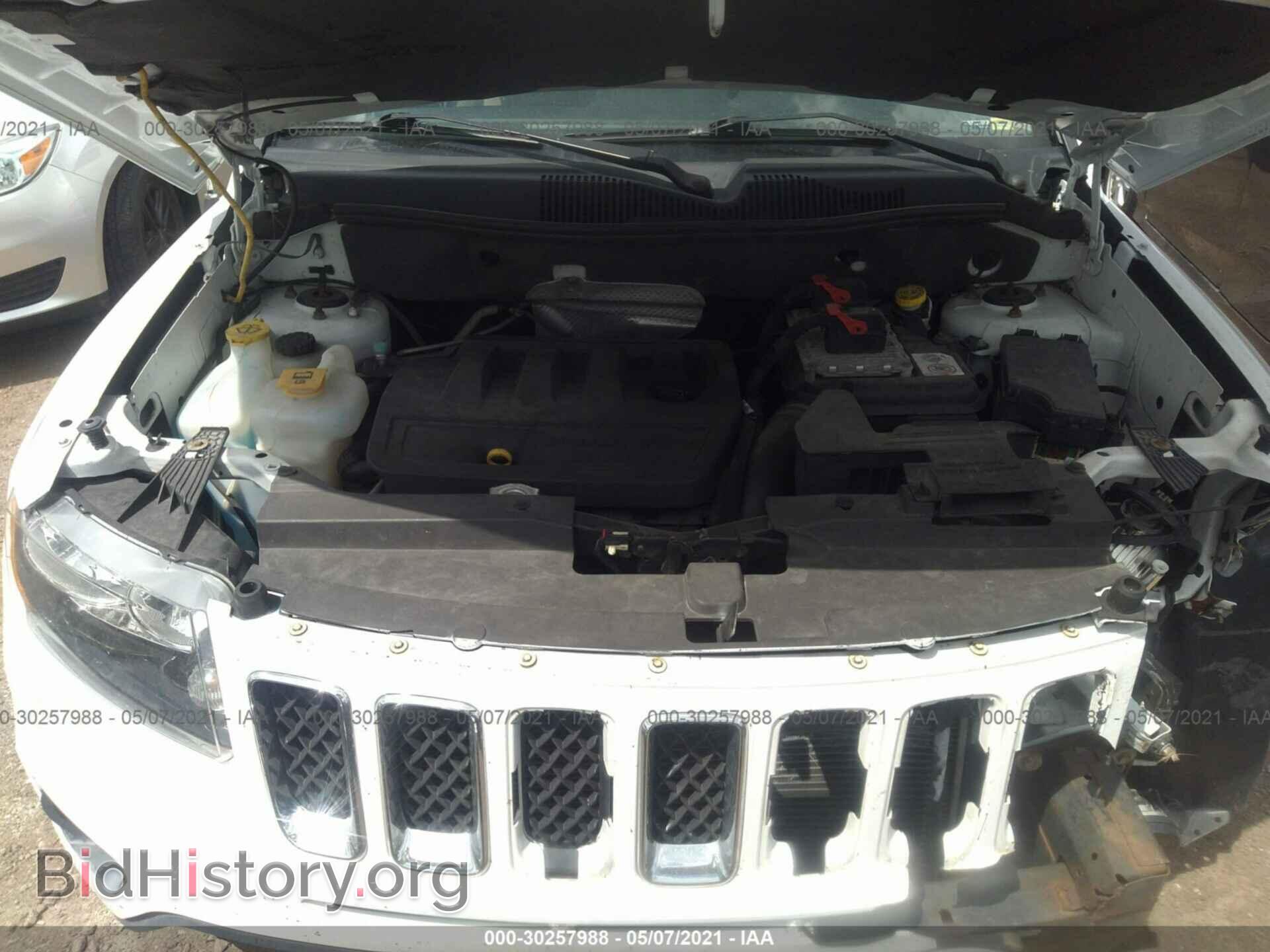 2014 JEEP COMPASS - VIN: 1C4NJDEB1ED521605 - Photo 10