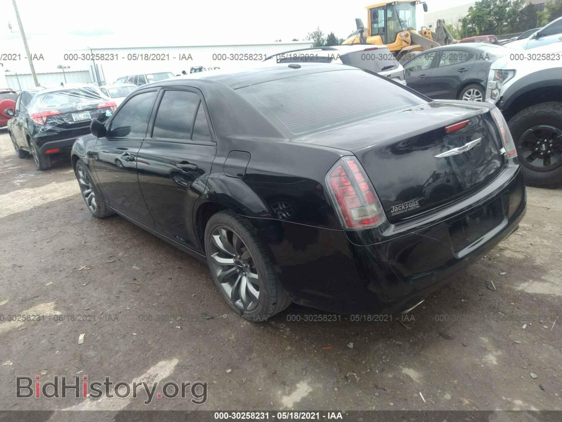 2014 CHRYSLER 300 - VIN: 2C3CCABG3EH301650 - Фото 3