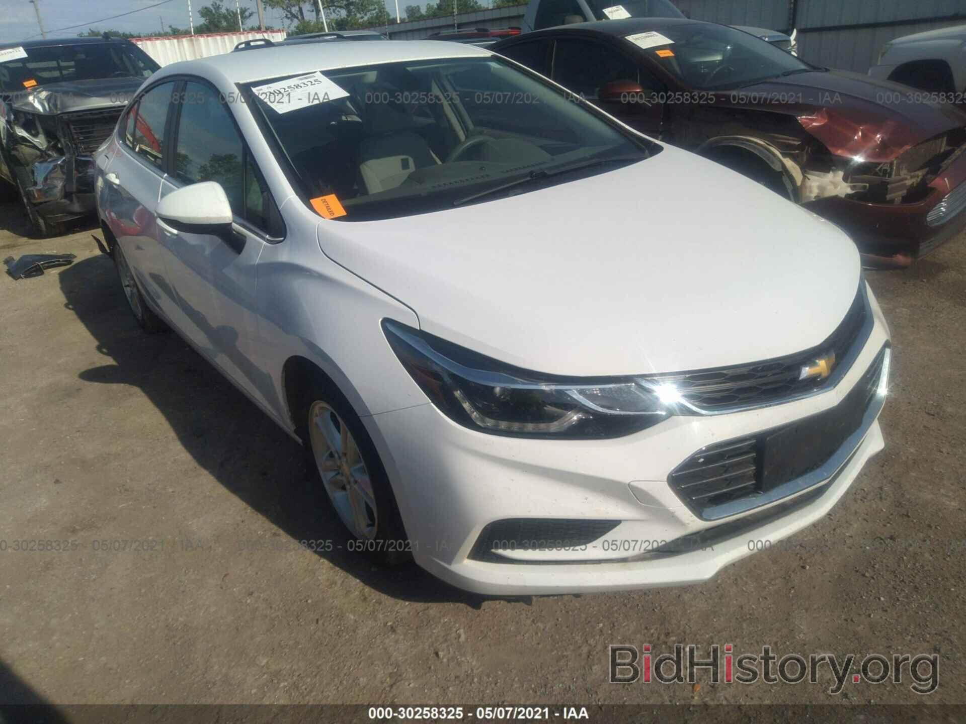 Photo 1G1BE5SM5J7147214 - CHEVROLET CRUZE 2018