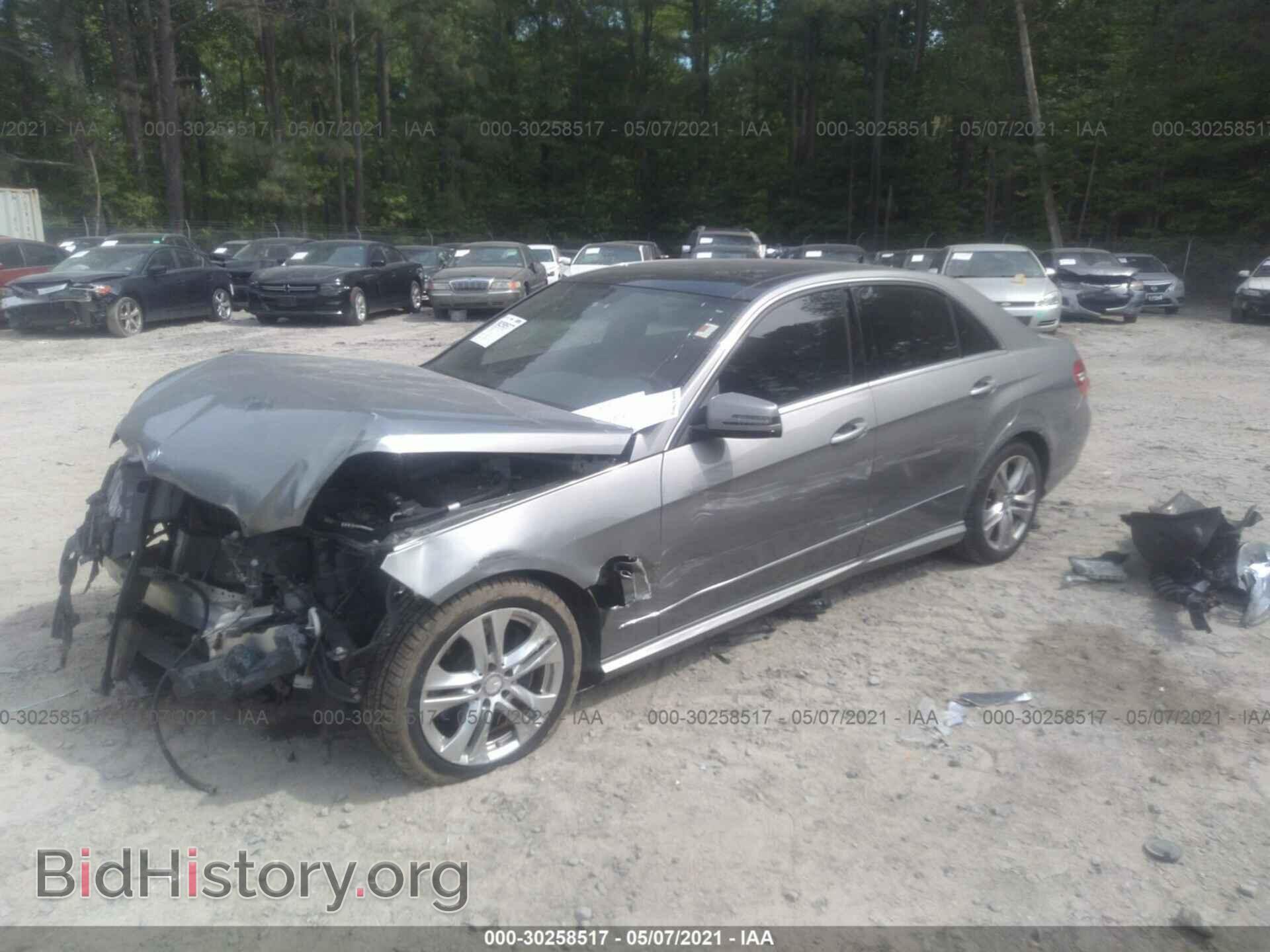 2011 MERCEDES-BENZ E-CLASS - VIN: WDDHF8HB6BA359460 - Фото 2
