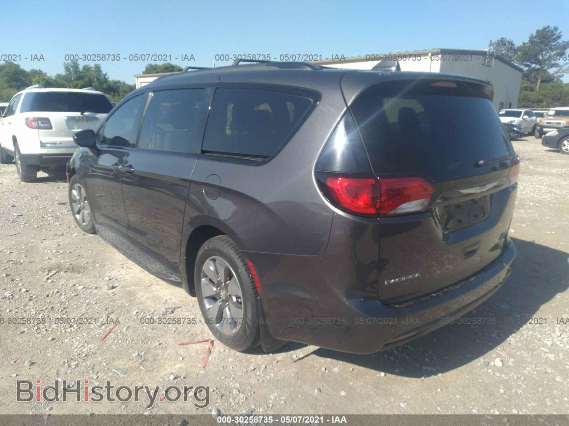 2018 CHRYSLER PACIFICA - VIN: 2C4RC1H7XJR355271 - Фото 3