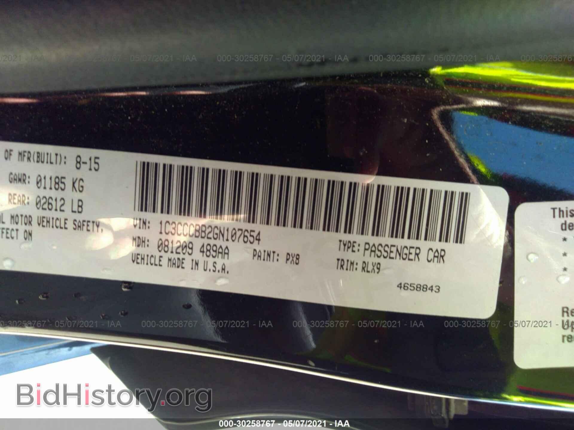 2016 CHRYSLER 200 - VIN: 1C3CCCBB2GN107654 - Фото 9