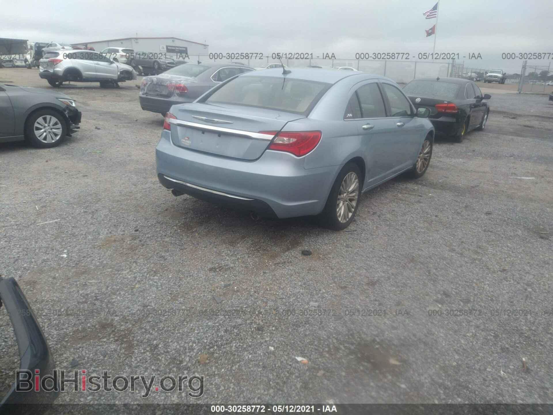2013 CHRYSLER 200 - VIN: 1C3CCBCG2DN505625 - Фото 4