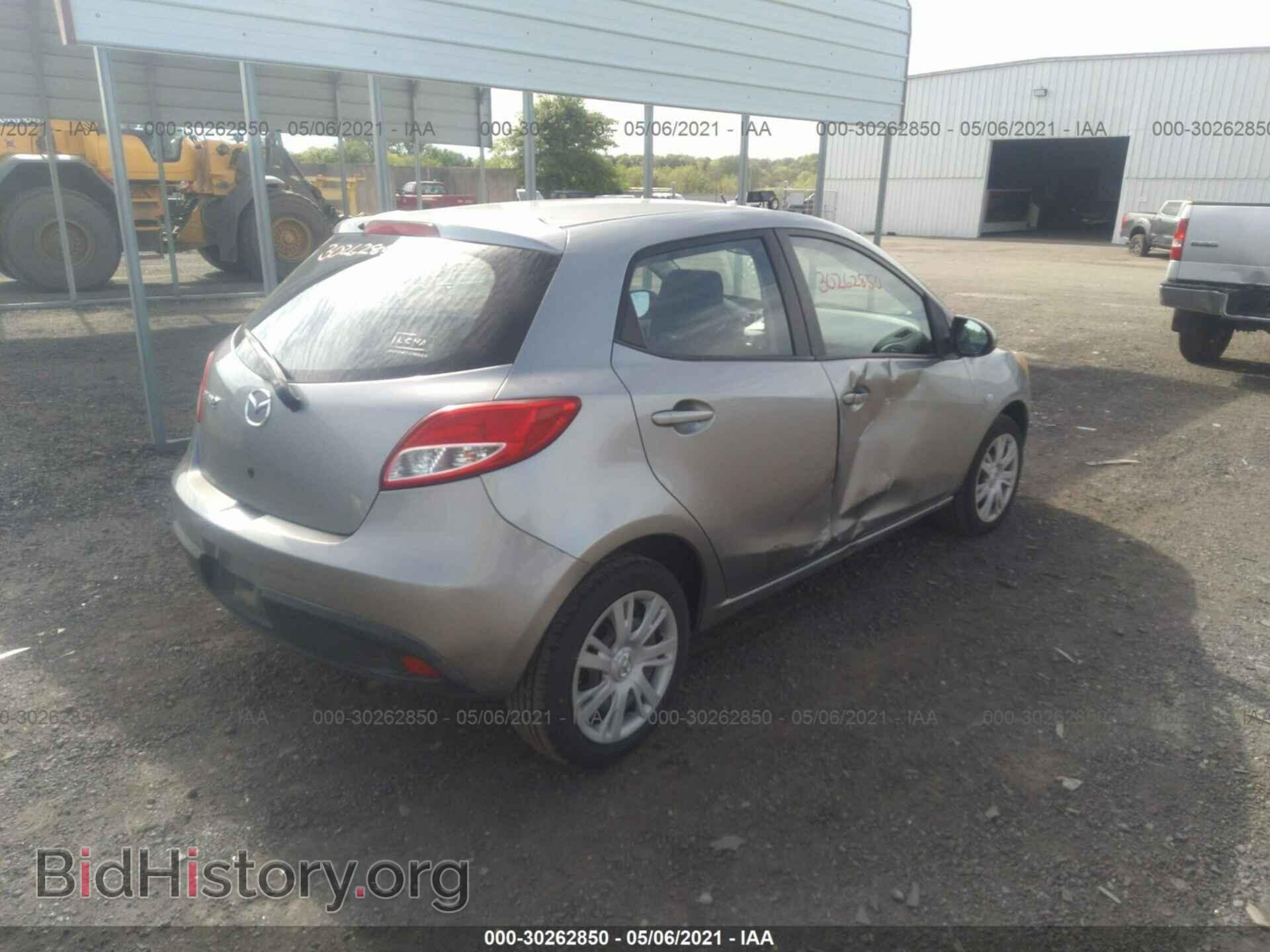 2013 MAZDA MAZDA2 - VIN: JM1DE1KY8D0155011 - Фото 4