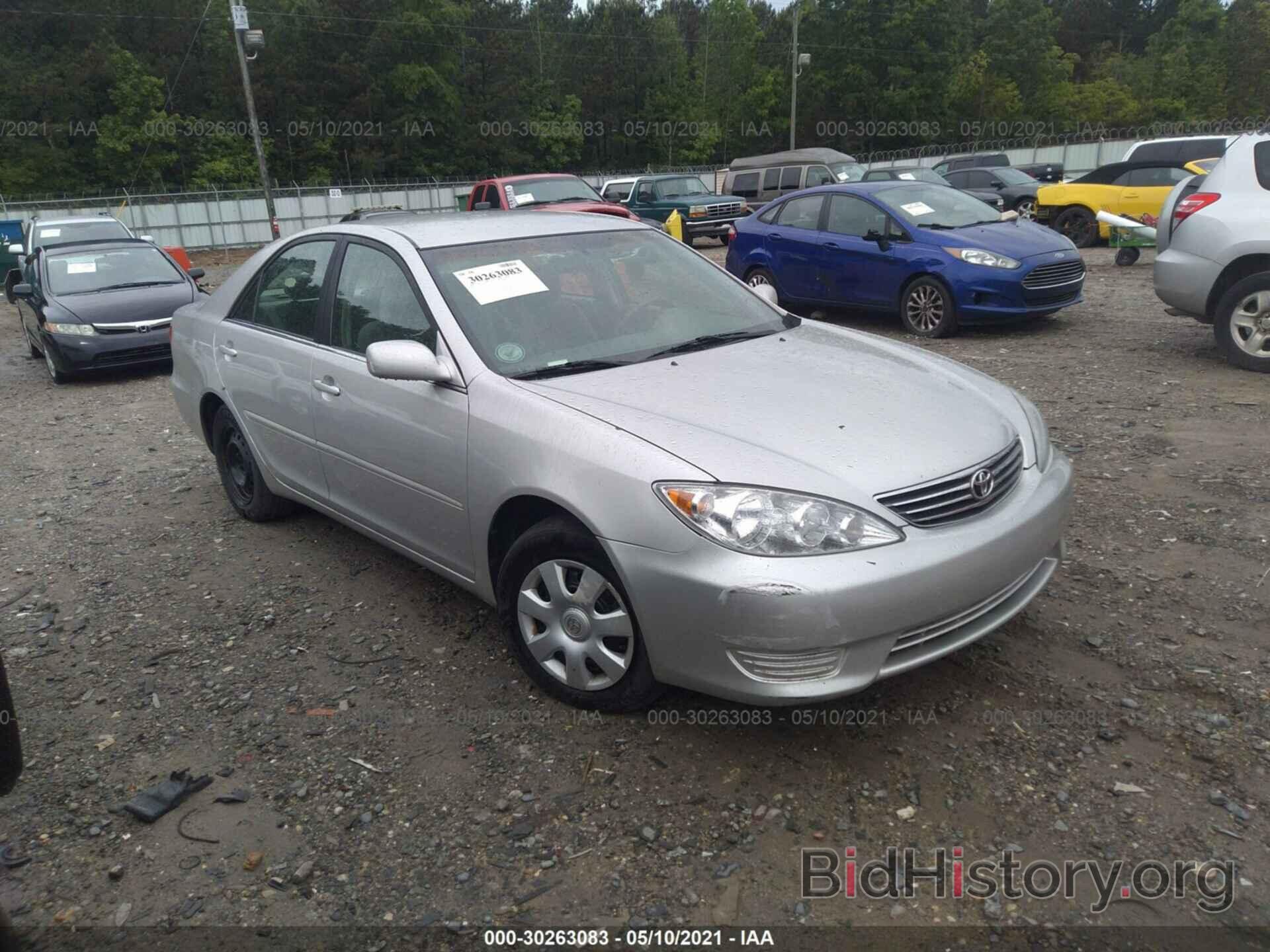 Photo 4T1BE32K86U678860 - TOYOTA CAMRY 2006