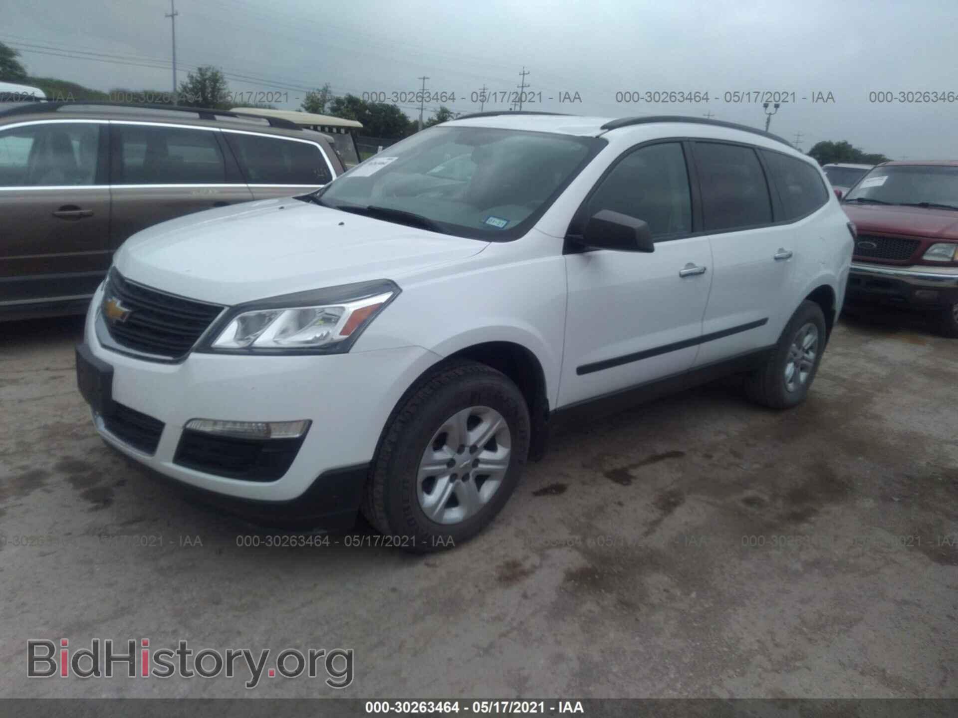 2017 CHEVROLET TRAVERSE - VIN: 1GNKRFED4HJ103724 - Фото 2