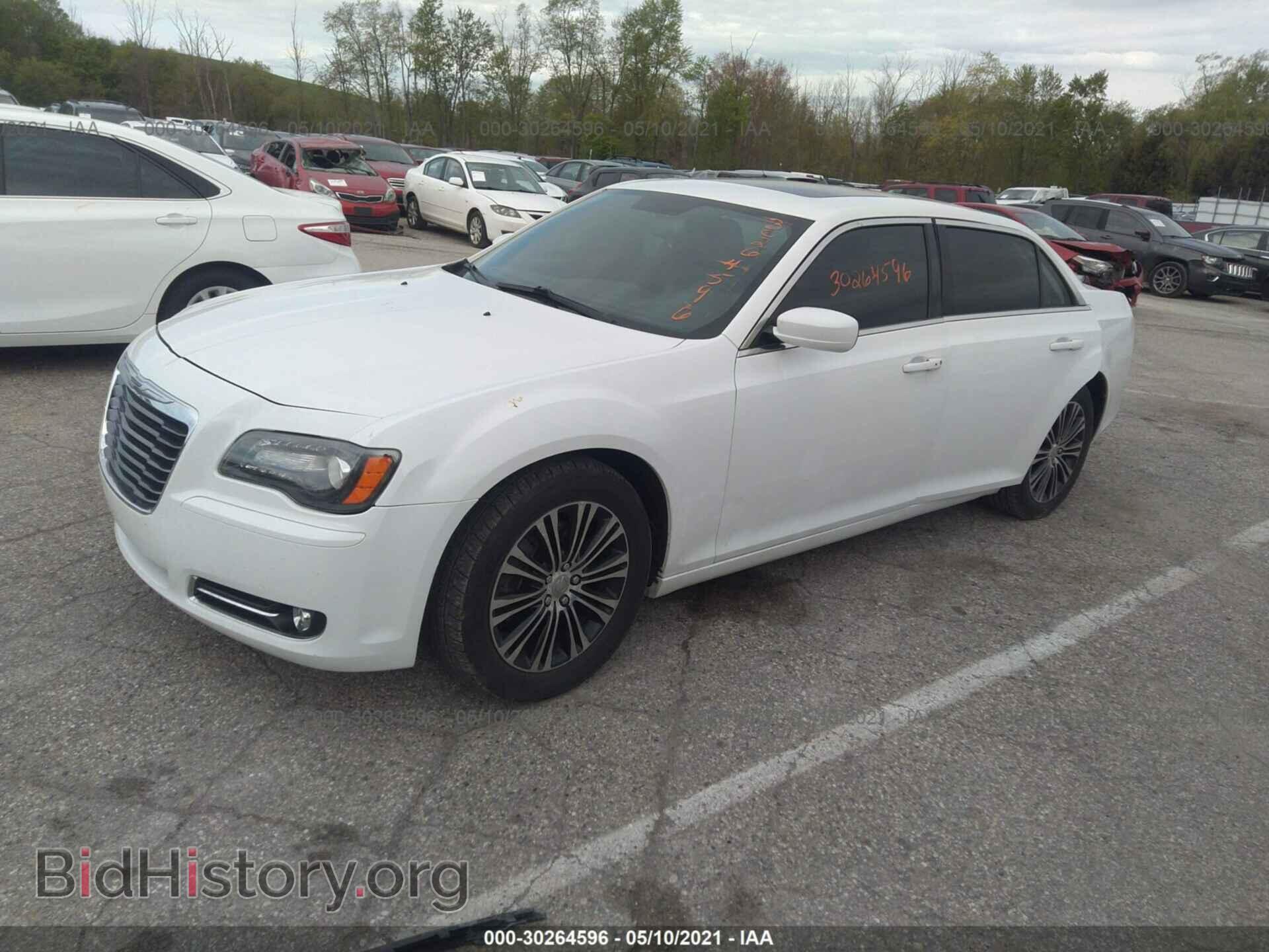 2013 CHRYSLER 300 - VIN: 2C3CCAGG4DH505333 - Фото 2