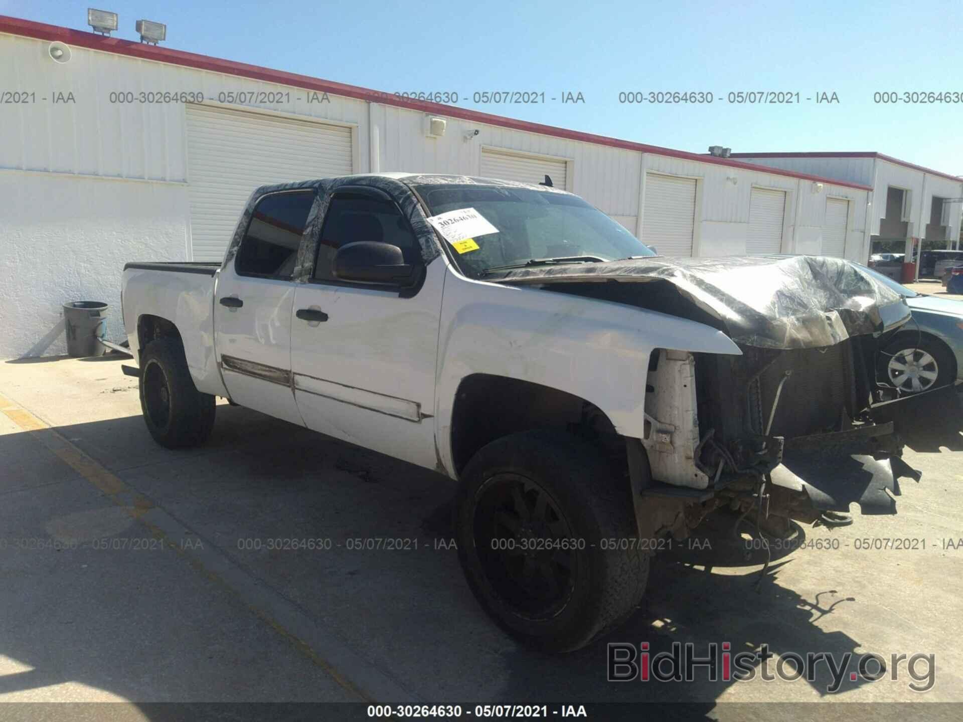 Photo 3GCPKSE35BG313079 - CHEVROLET SILVERADO 1500 2011