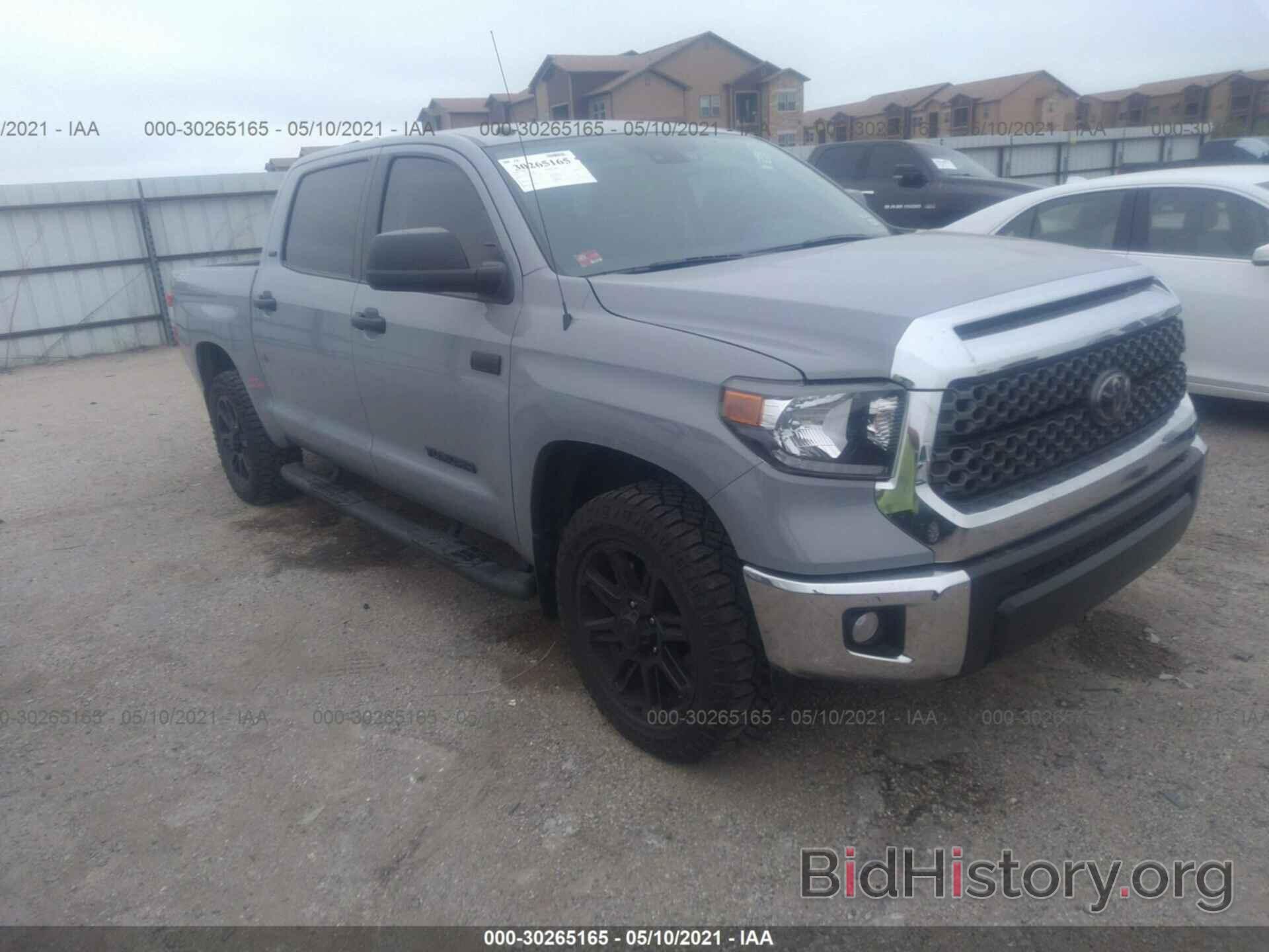 Photo 5TFDW5F1XKX868420 - TOYOTA TUNDRA 4WD 2019