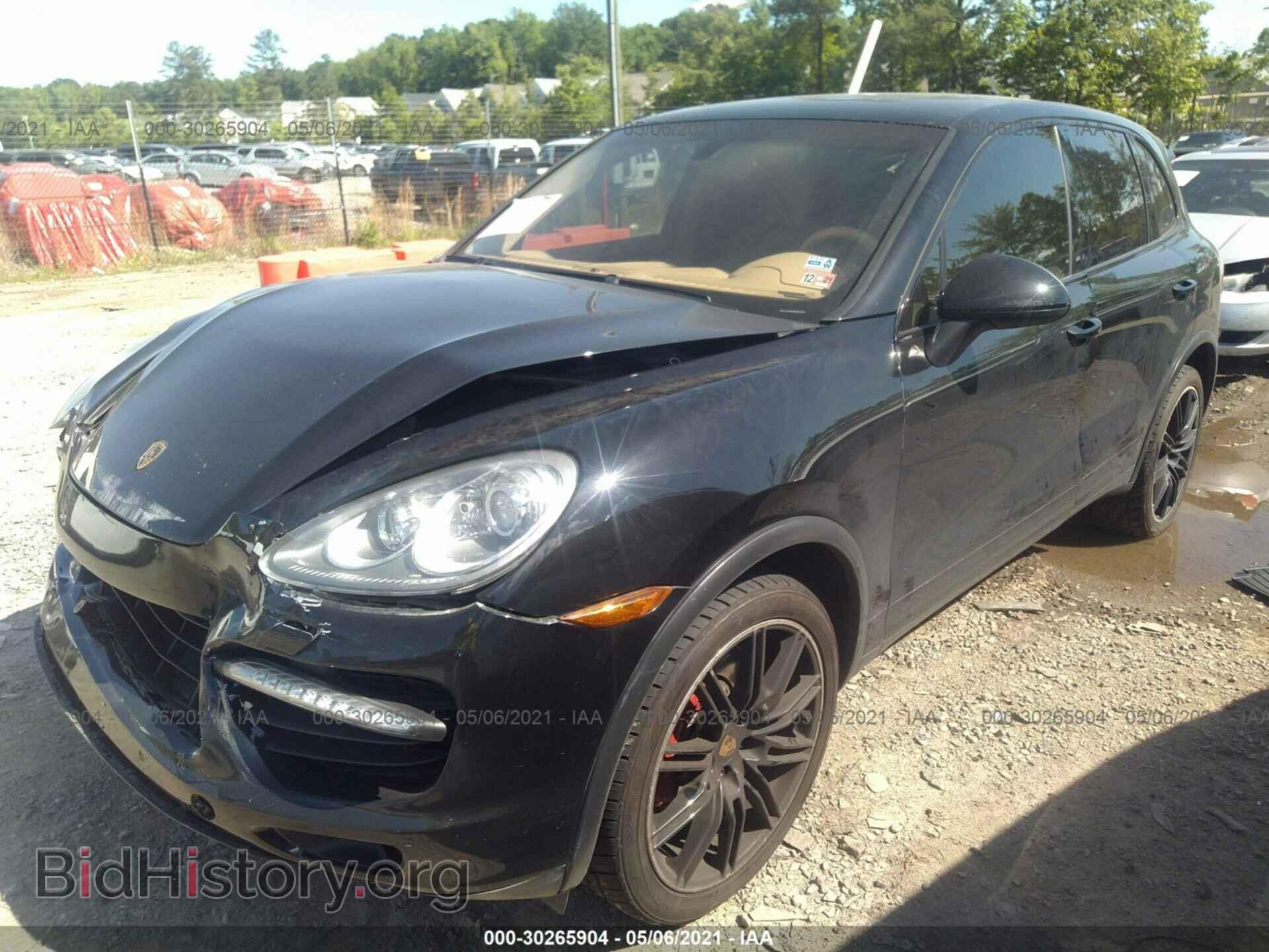 2011 PORSCHE CAYENNE - VIN: WP1AC2A20BLA81444 - Фото 2
