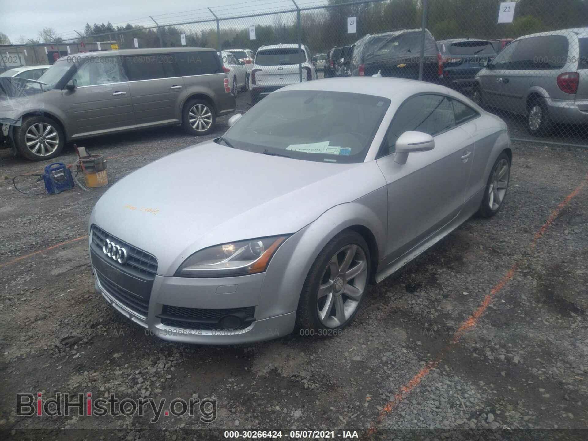 2010 AUDI TT - VIN: TRUFFAFK8A1017833 - Photo 2