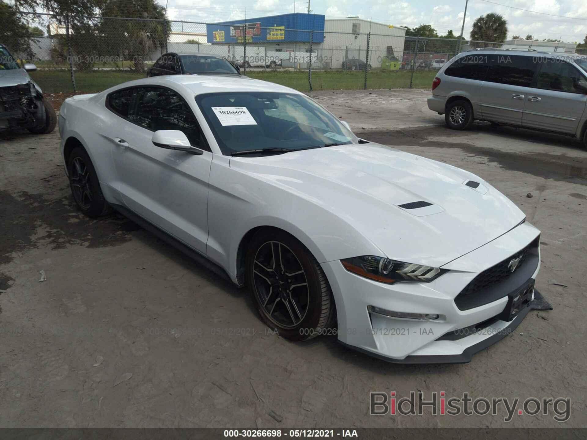 Photo 1FA6P8TH9L5132130 - FORD MUSTANG 2020