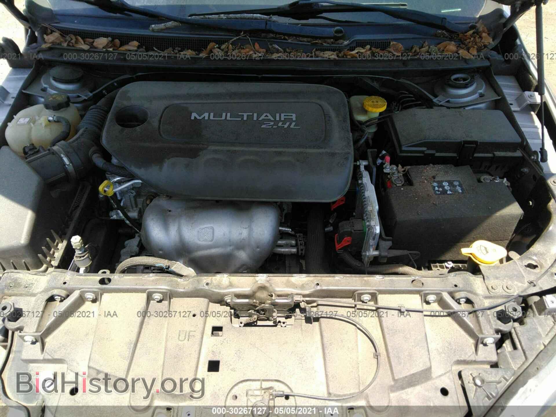 2016 CHRYSLER 200 - VIN: 1C3CCCAB5GN109948 - Фото 10