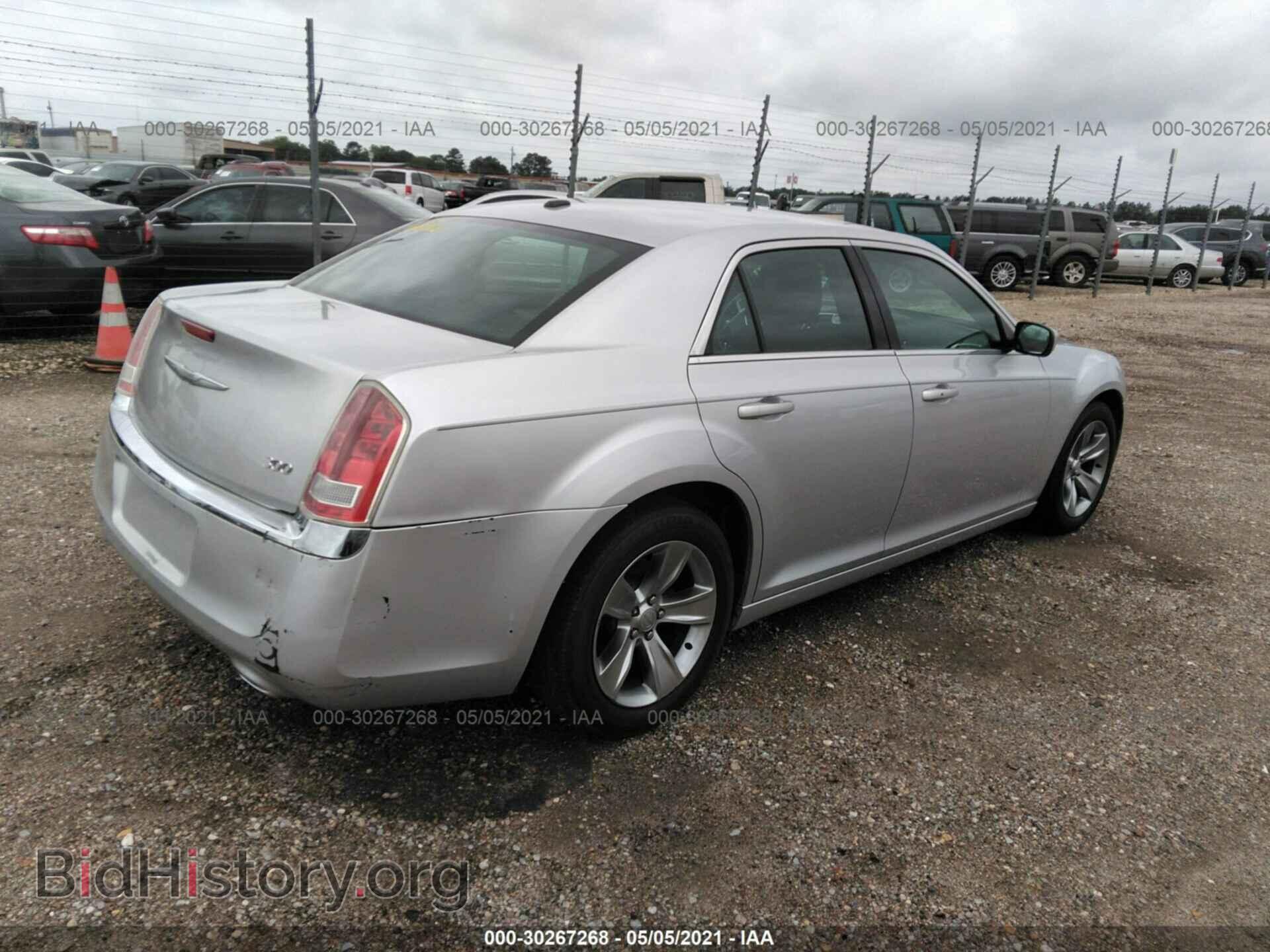 2012 CHRYSLER 300 - VIN: 2C3CCAAG3CH283990 - Photo 4