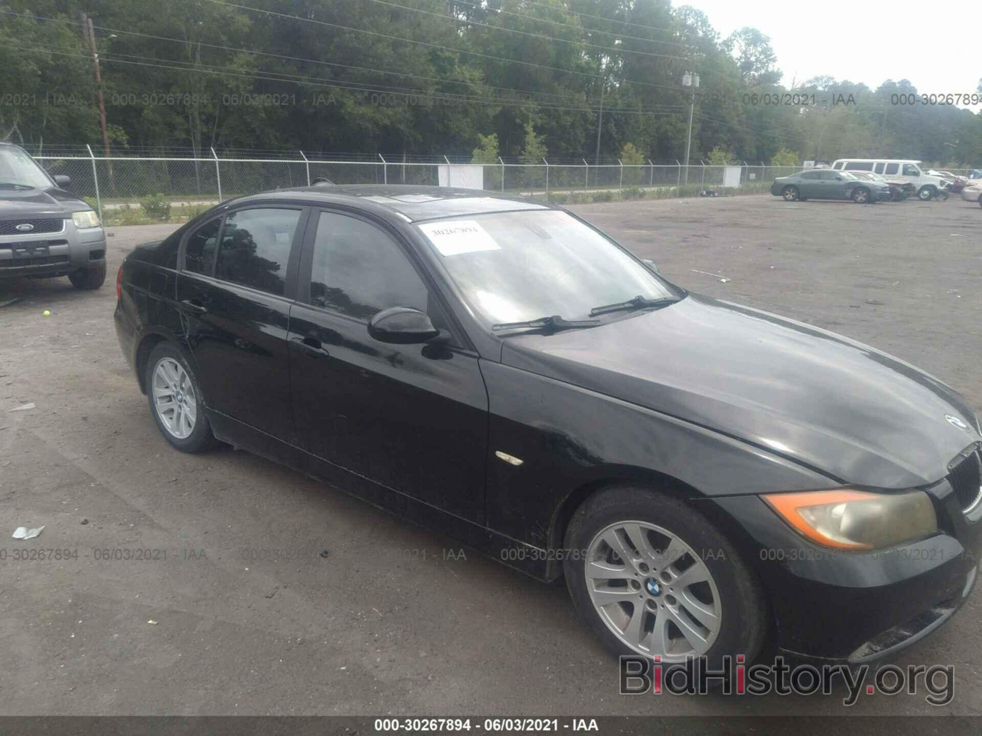 Photo WBAVA37527NE28817 - BMW 3 SERIES 2007