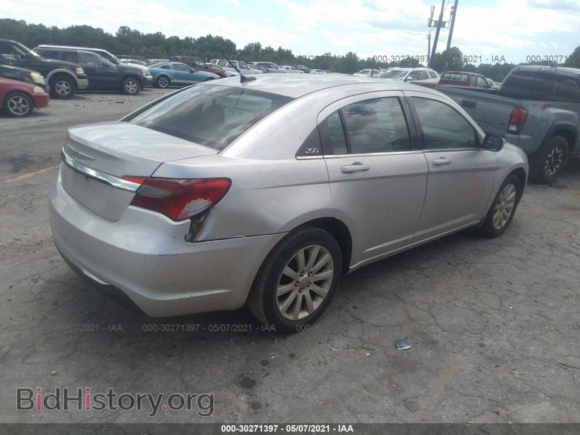 2012 CHRYSLER 200 - VIN: 1C3CCBAB5CN100798 - Фото 4