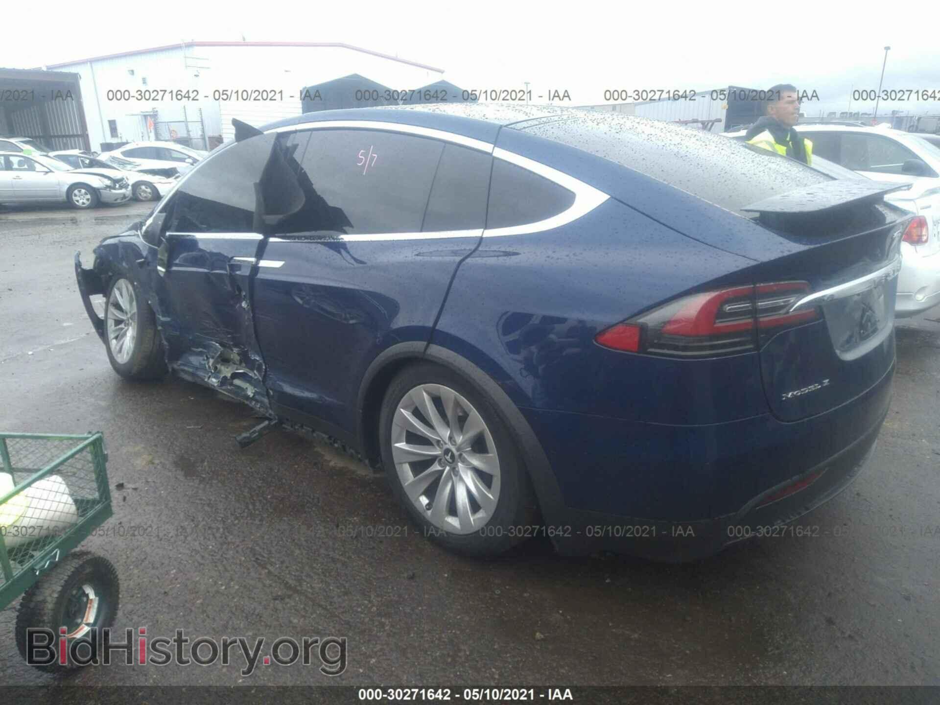 2017 TESLA MODEL X - VIN: 5YJXCDE21HF046117 - Фото 3