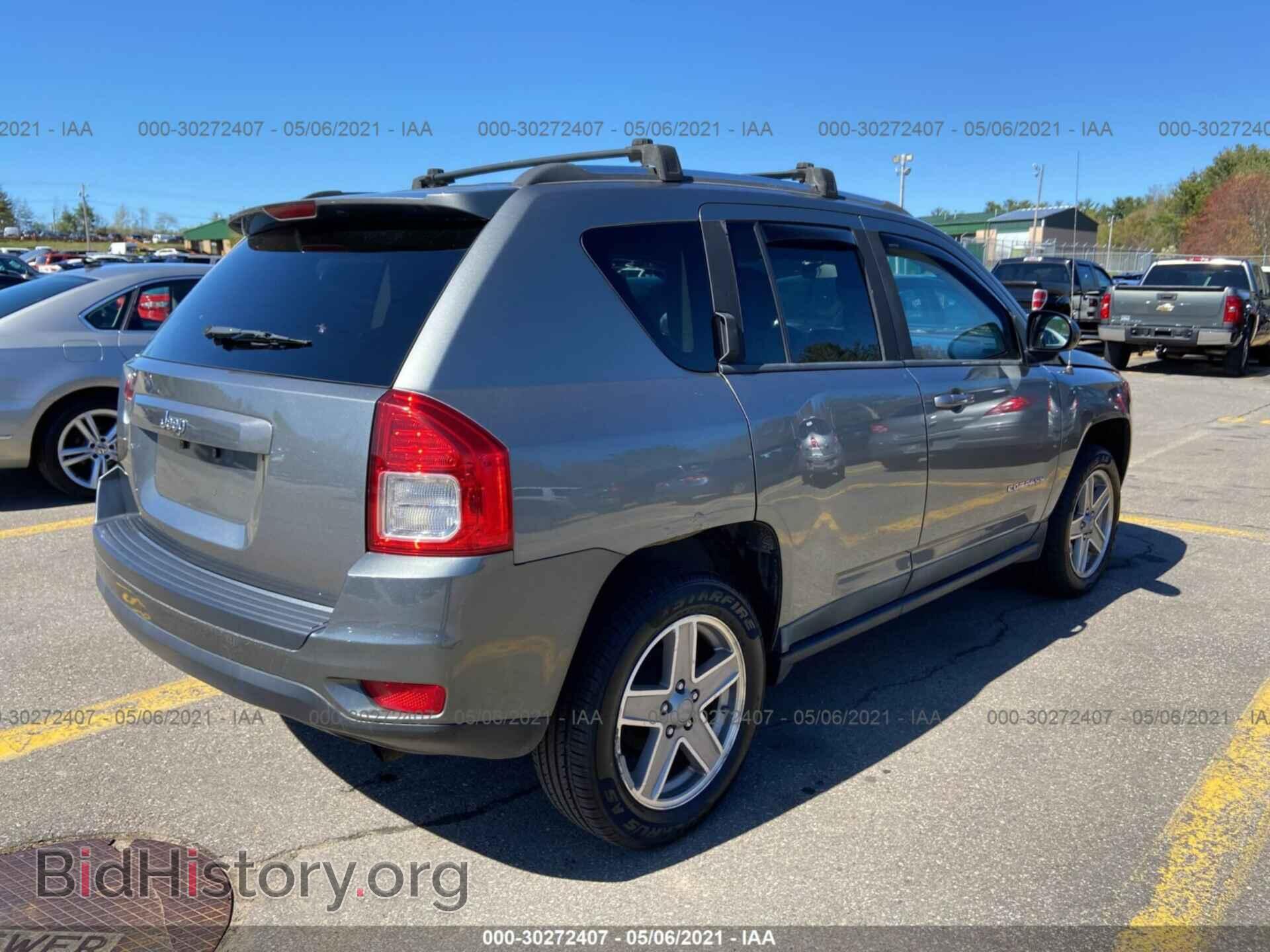 2011 JEEP COMPASS - VIN: 1J4NF1FBXBD240116 - Photo 4