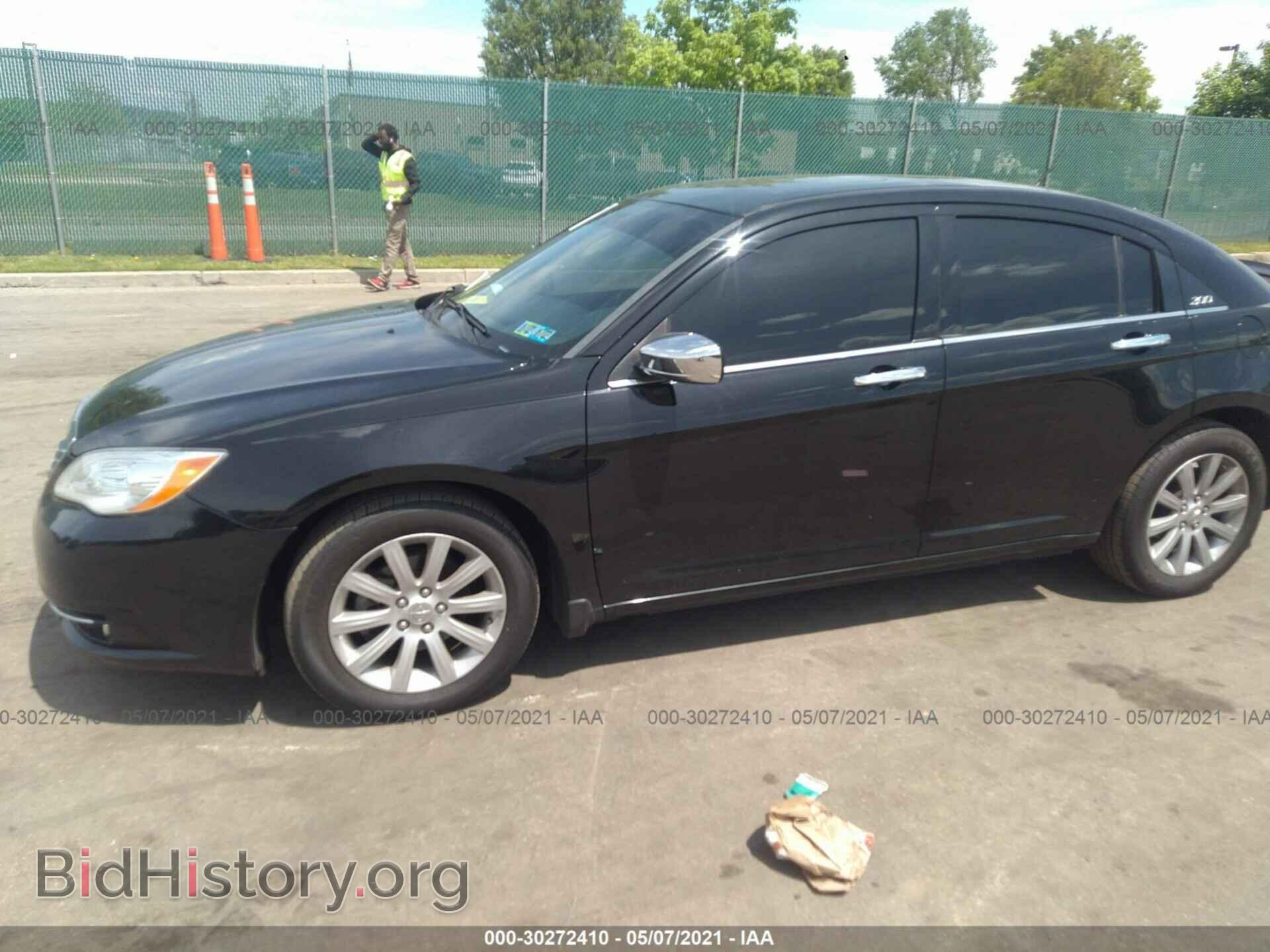 2014 CHRYSLER 200 - VIN: 1C3CCBCG7EN156639 - Фото 2