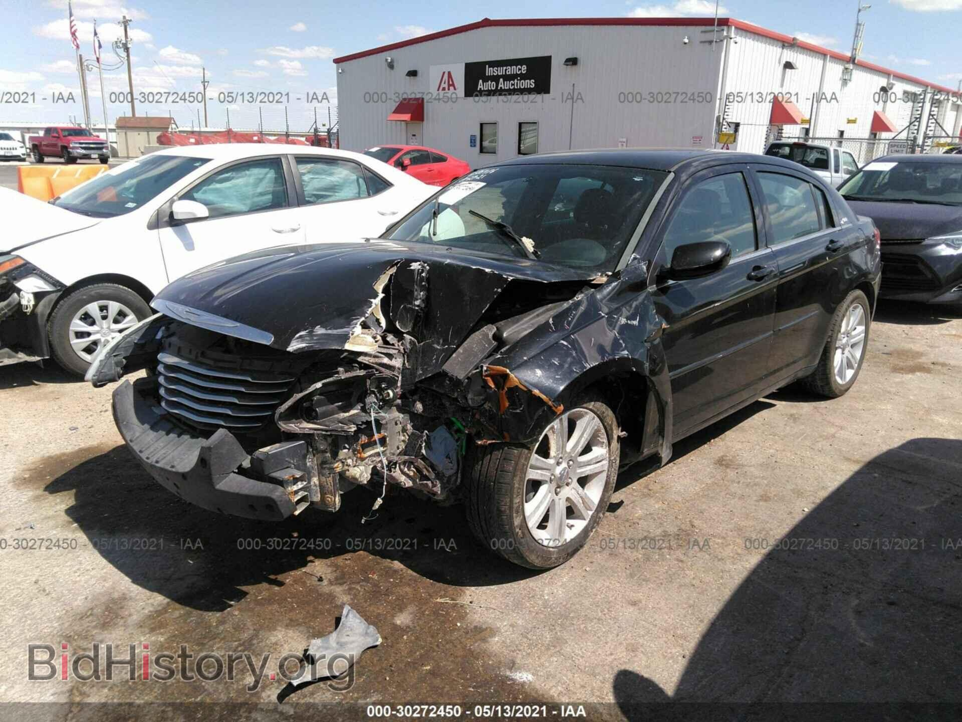 2013 CHRYSLER 200 - VIN: 1C3CCBBB6DN732399 - Photo 2